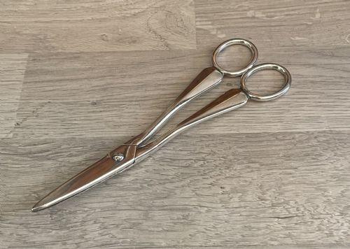 George V Solid Silver Grape Scissors 1934 (1 of 5) George V Solid Silver Grape Scissors 1934 (1 of 5)