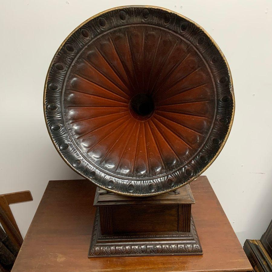 Horned Gramophone 1920s Oak Cased (1 of 10)