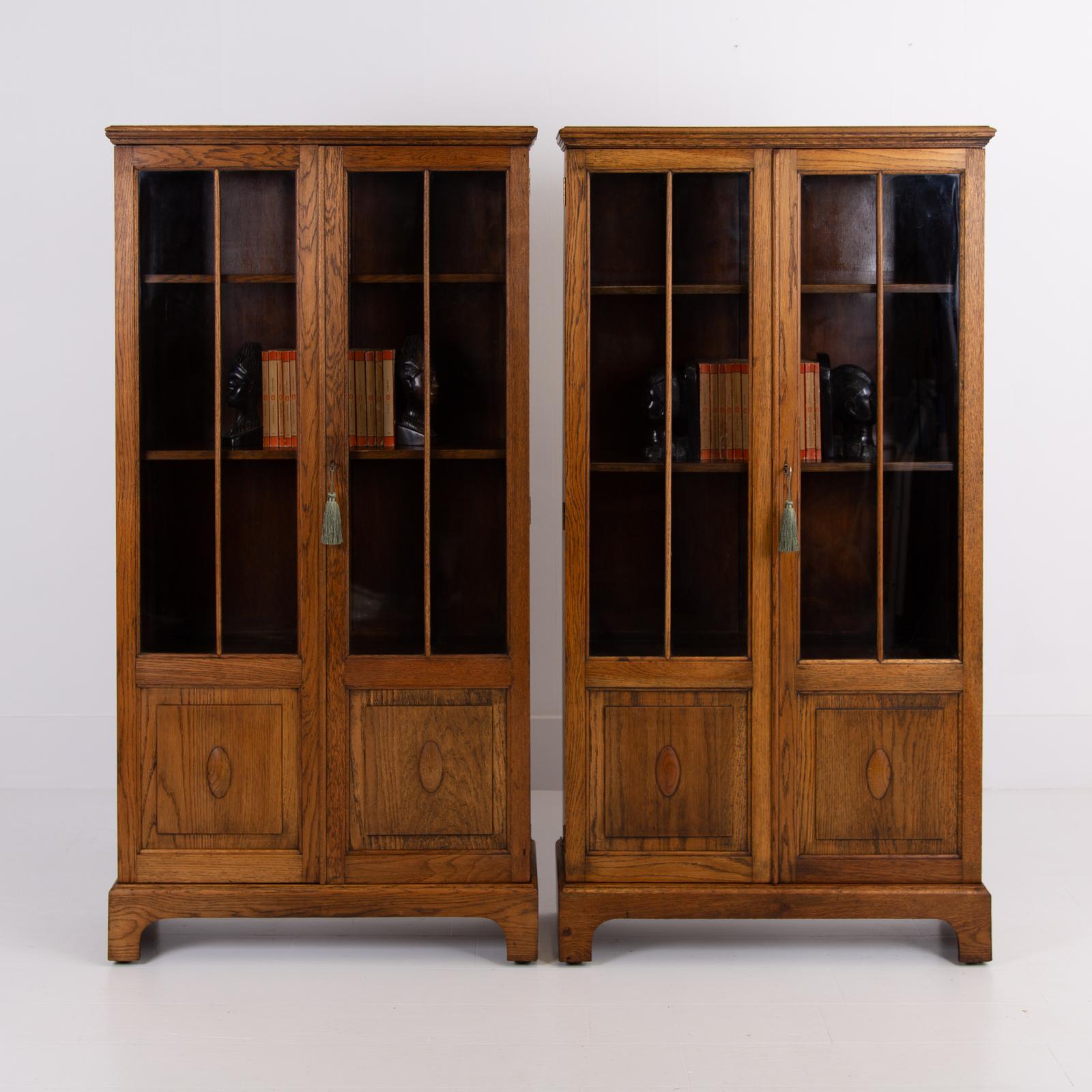 Pair Solid English Oak Glazed Bookcase Cabinet C1930 (1 of 16) Pair Solid English Oak Glazed Bookcase Cabinet C1930 (1 of 16)