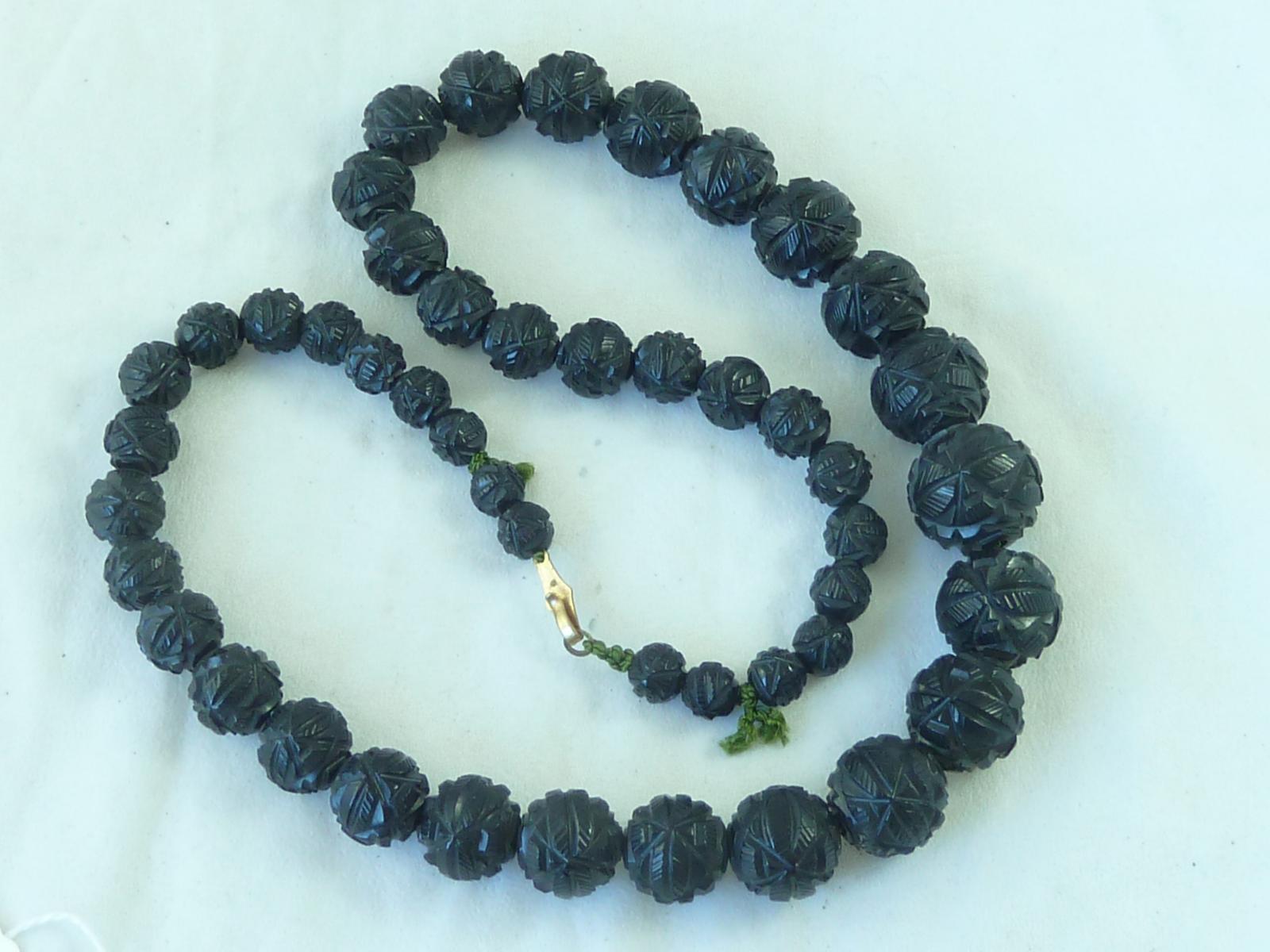 Victorian Whitby Jet Hand Carved Bead Necklace 70g 24" Mourning Jewellery (1 of 5)