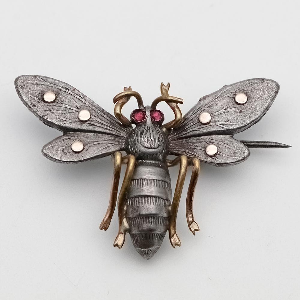 Unusual Antique Fly Brooch (1 of 2)