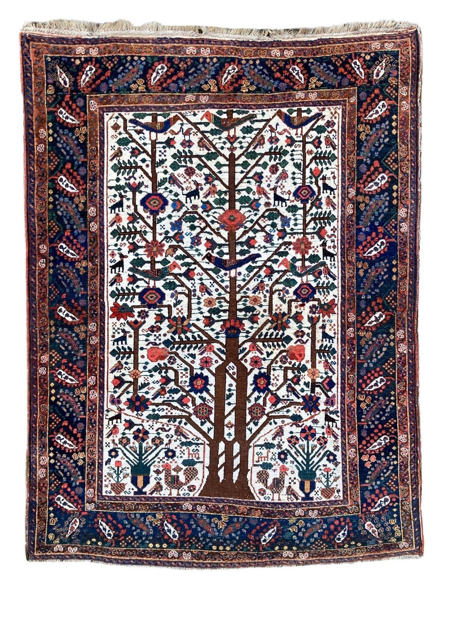 Antique Neyriz Rug 2.02m X 1.54m (1 of 19) Antique Neyriz Rug 2.02m X 1.54m (1 of 19)