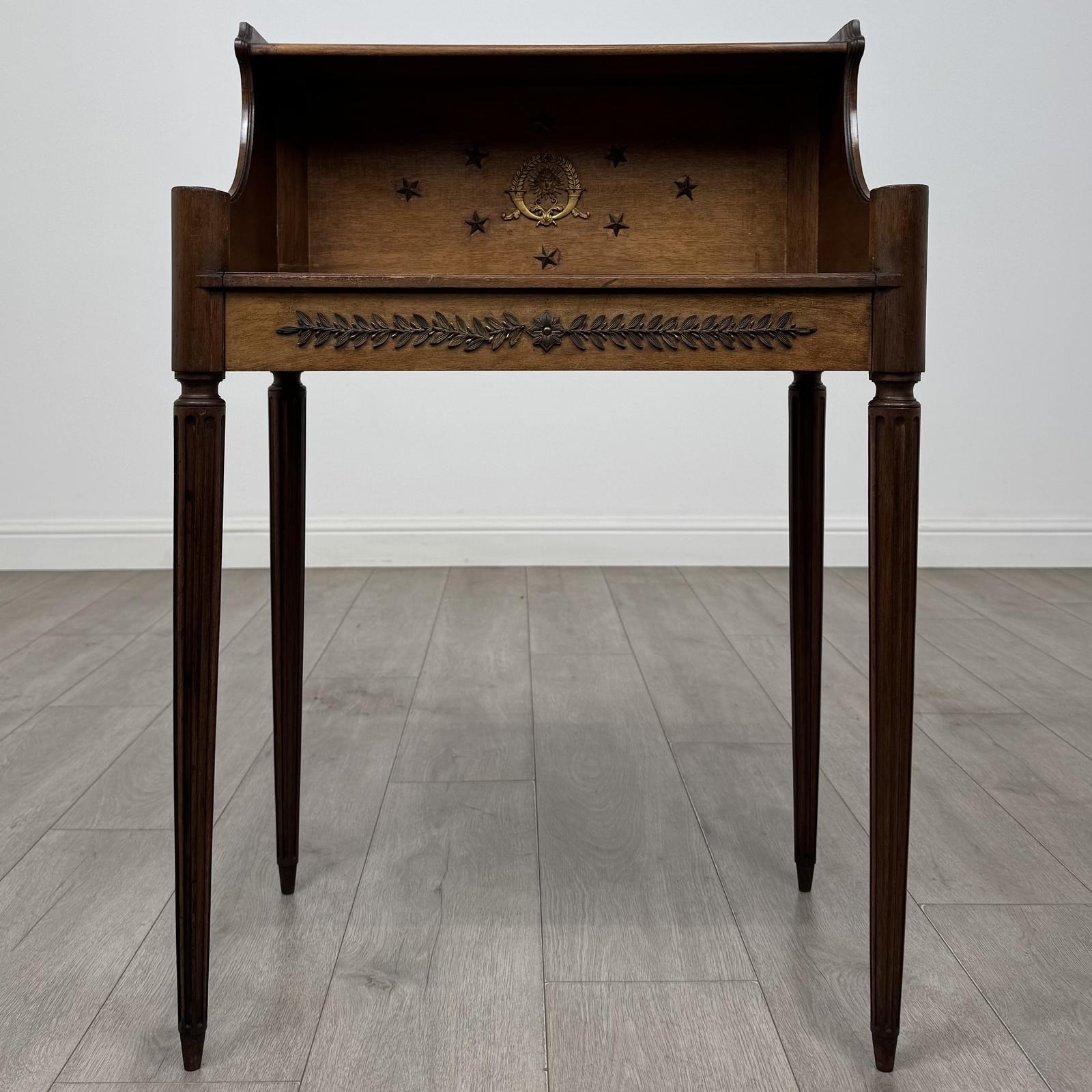 Antique 20th Century French Side Table in Mahogany (1 of 10) Antique 20th Century French Side Table in Mahogany (1 of 10)
