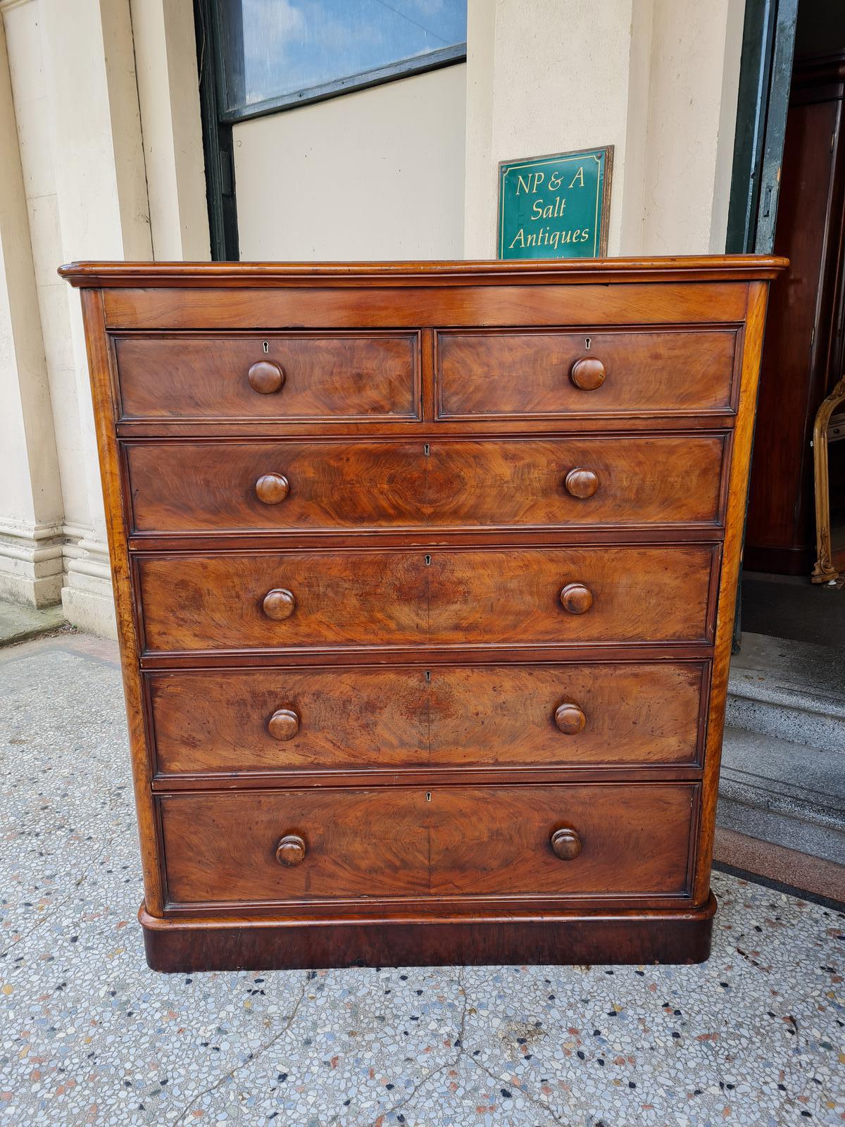 Beautiful Large Victorian Chest of Drawers (1 of 6) Beautiful Large Victorian Chest of Drawers (1 of 6)