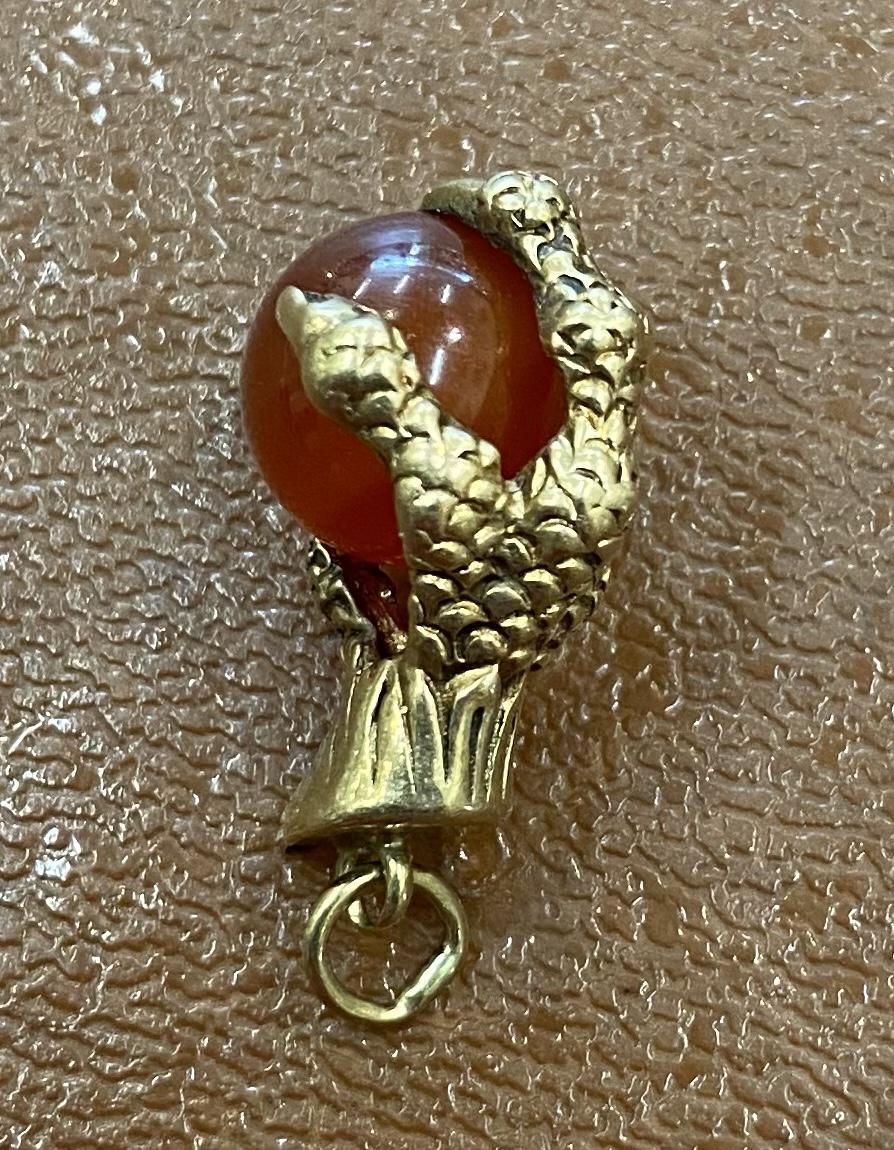 9ct Gold Charm in the Form of a Ball & Claw (1 of 3)