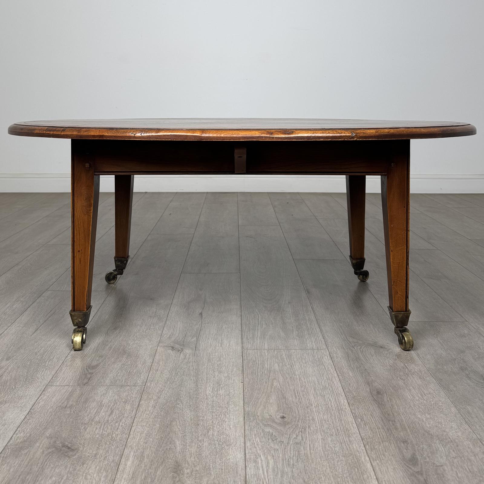 Vintage 20th Century Oval Coffee Table in Oak (1 of 9) Vintage 20th Century Oval Coffee Table in Oak (1 of 9)