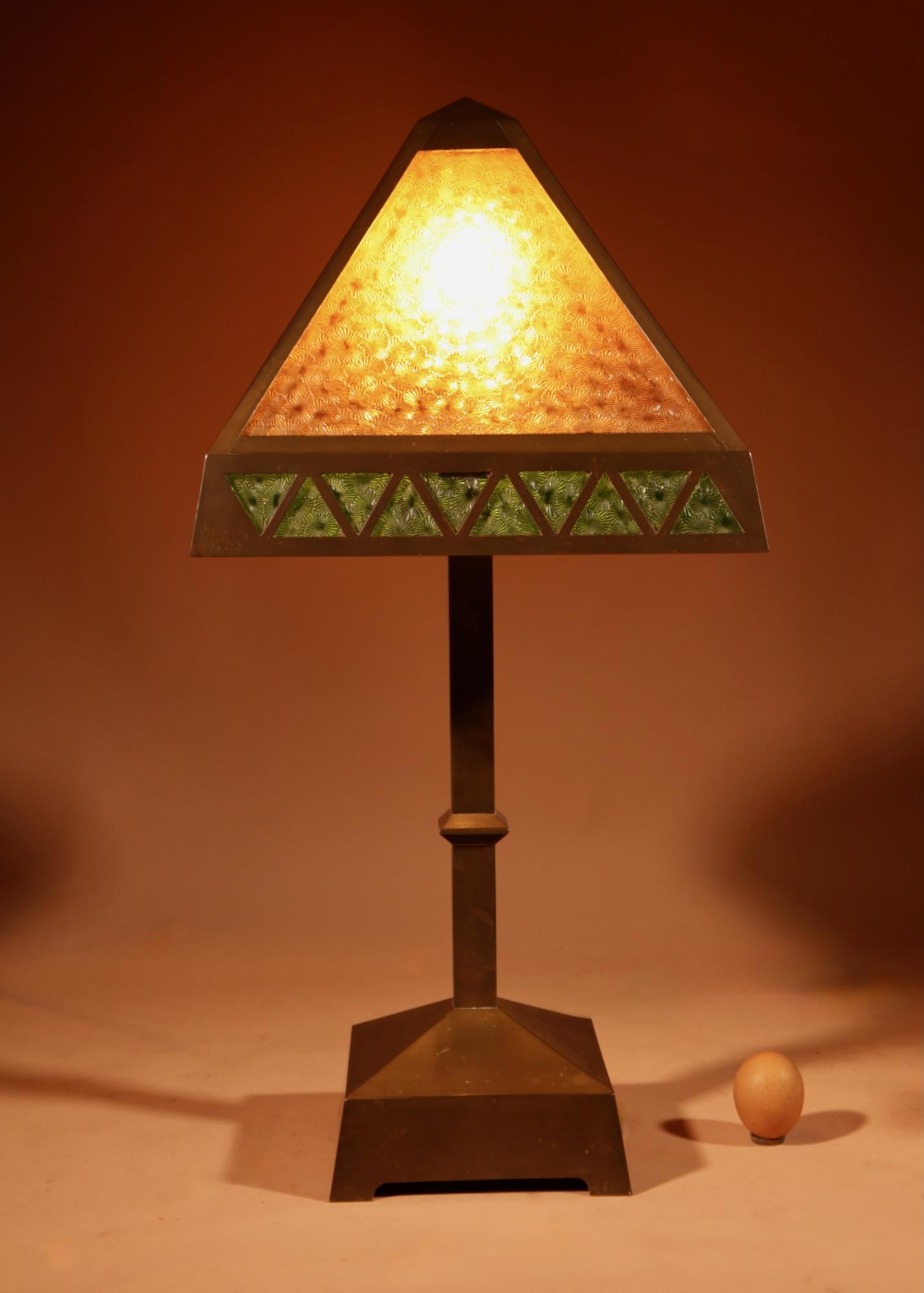 Magnificent Original Patinated Brass And Glass Table Lamp Circa 1900-20 (1 of 10) Magnificent Original Patinated Brass And Glass Table Lamp Circa 1900-20 (1 of 10)