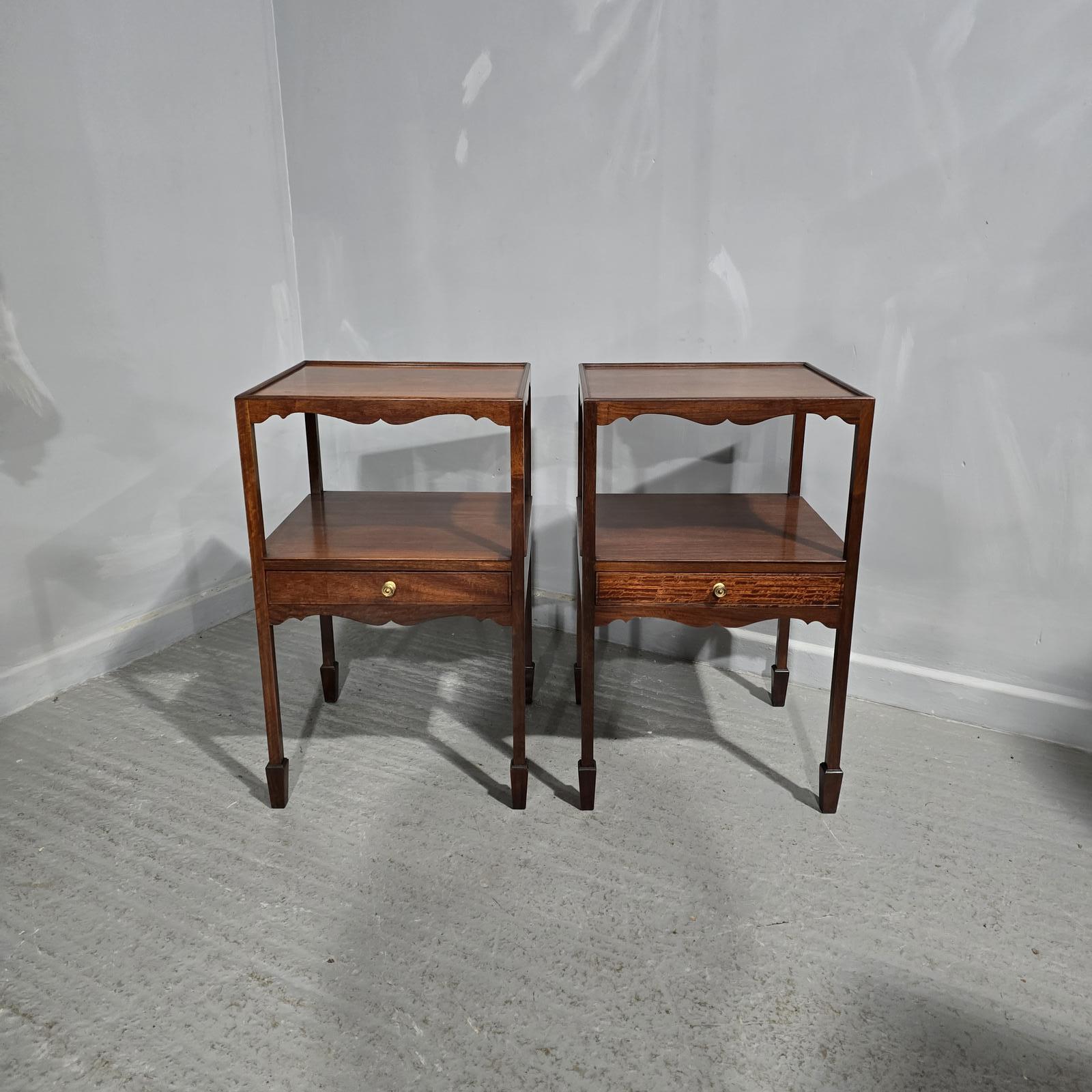 Pair Regency Mahogany Bedside Lamp Tables (1 of 9) Pair Regency Mahogany Bedside Lamp Tables (1 of 9)
