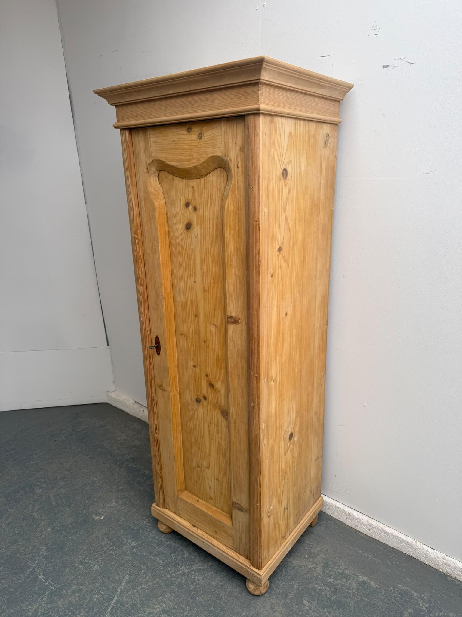 Very Pretty Tall Antique Pine 1 Door Linen Storage Cupboard to wax / paint (1 of 9) Very Pretty Tall Antique Pine 1 Door Linen Storage Cupboard to wax / paint (1 of 9)