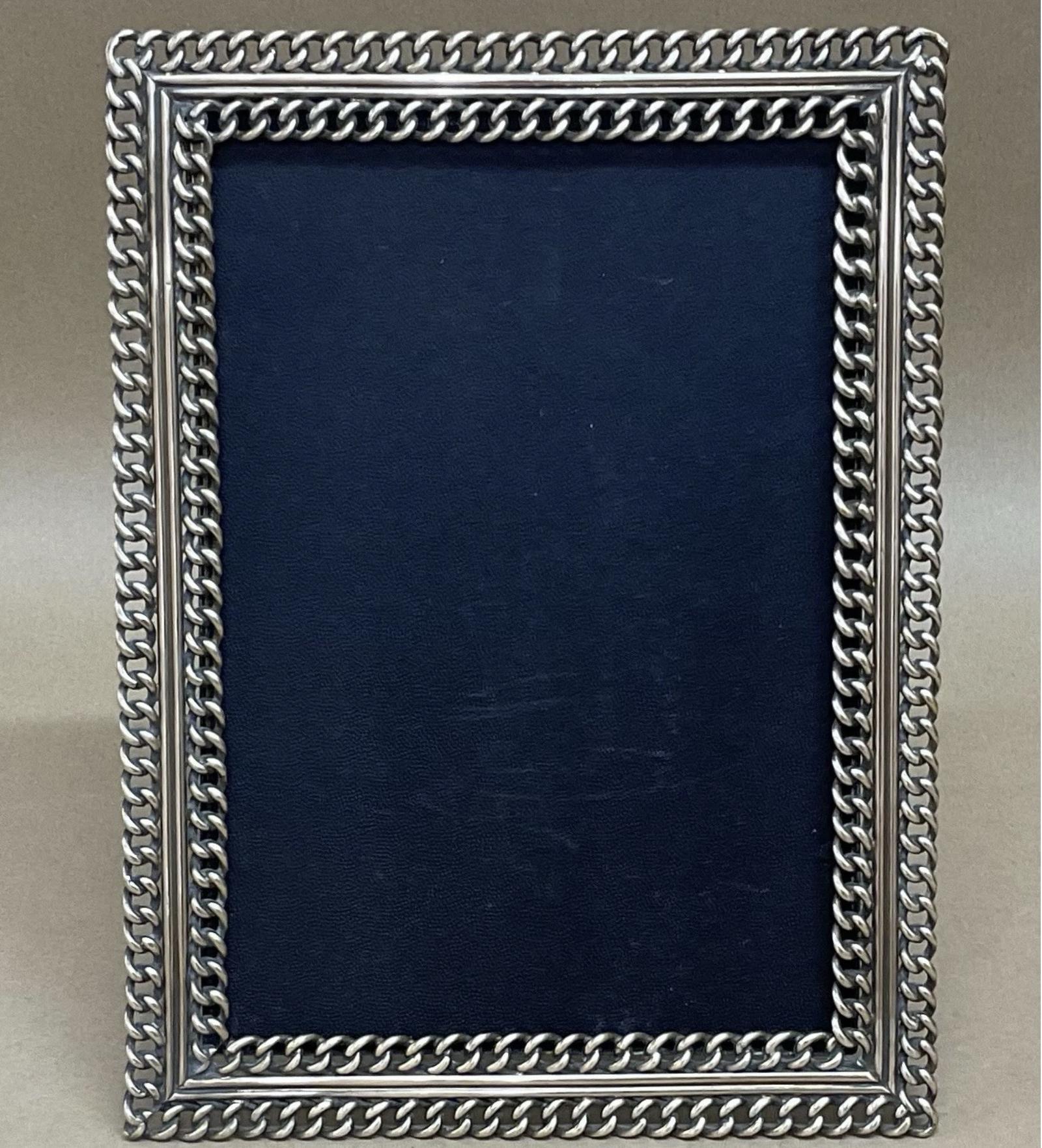 Arts & Crafts Brass Ring, Chain, Link Photo Frame (30cm x 22cm) Antique Victorian c.1880 (1 of 6) Arts & Crafts Brass Ring, Chain, Link Photo Frame (30cm x 22cm) Antique Victorian c.1880 (1 of 6)