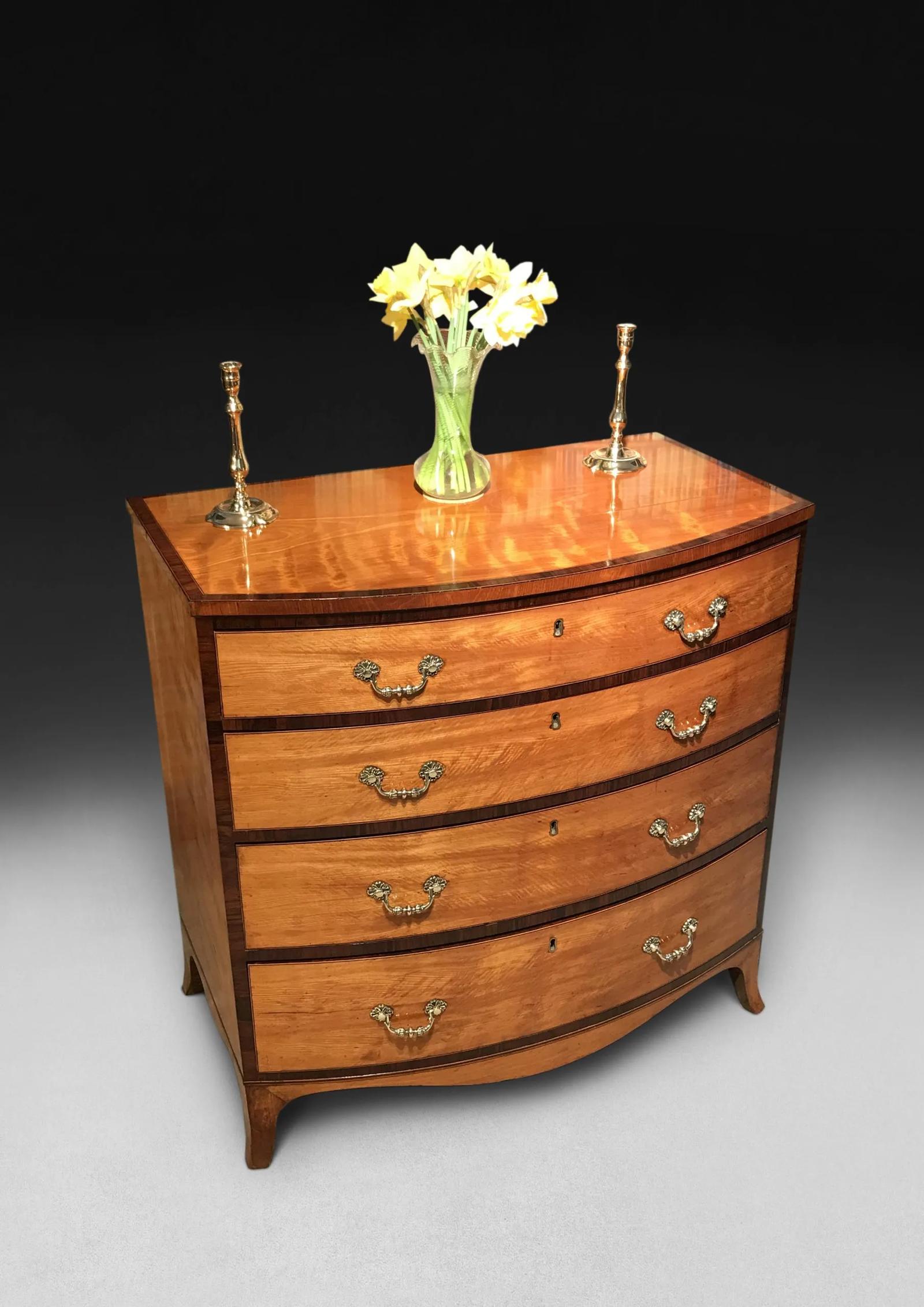 George III Period Satinwood & Kingwood Chest of Drawers (1 of 8) George III Period Satinwood & Kingwood Chest of Drawers (1 of 8)