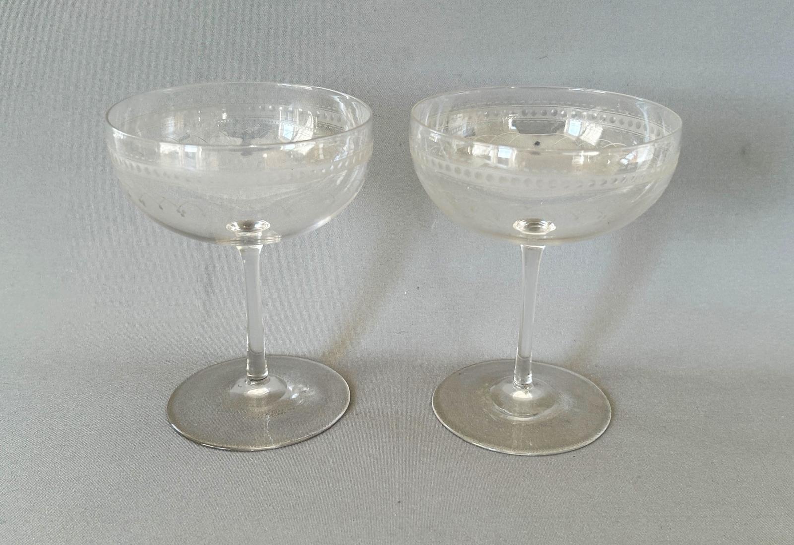 Exquisite Pair of Victorian Etched Champagne Bowls (1 of 7)