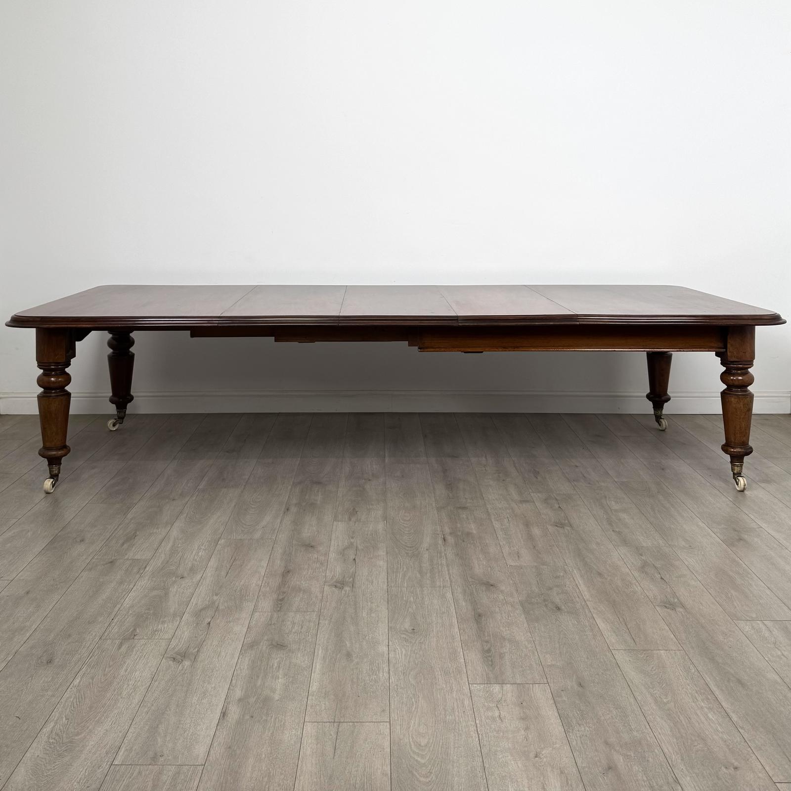 Antique 19th Century Large Victorian Dining Table in Mahogany (1 of 9) Antique 19th Century Large Victorian Dining Table in Mahogany (1 of 9)