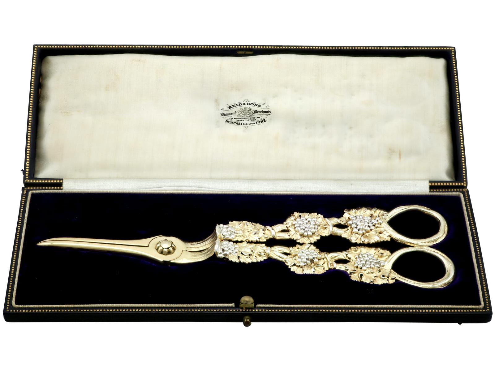 Antique George IV (1827) Sterling Silver Gilt Grape Shears (1 of 15)
