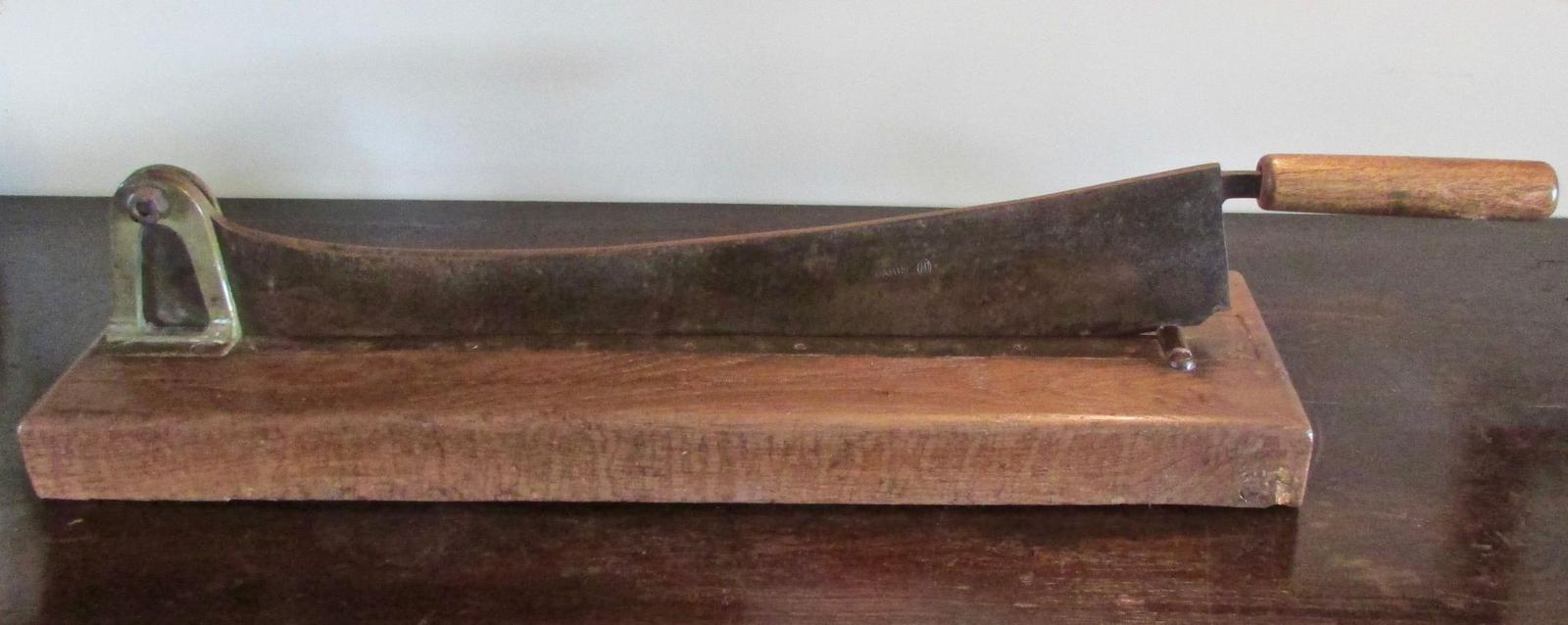 Large French Baguette Cutter c.1920 (1 of 6) Large French Baguette Cutter c.1920 (1 of 6)