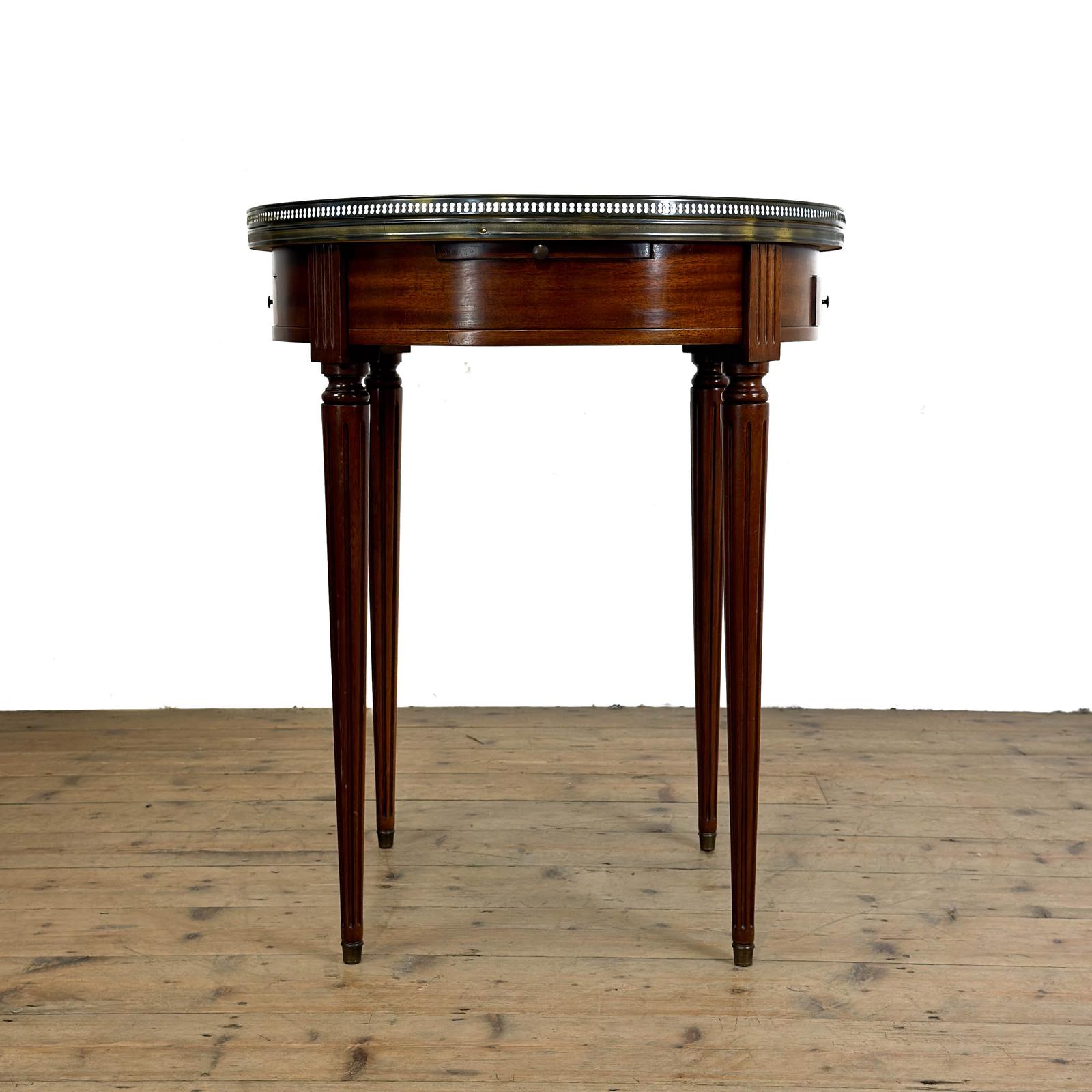 Vintage Mahogany Circular Occasional Table (1 of 9) Vintage Mahogany Circular Occasional Table (1 of 9)