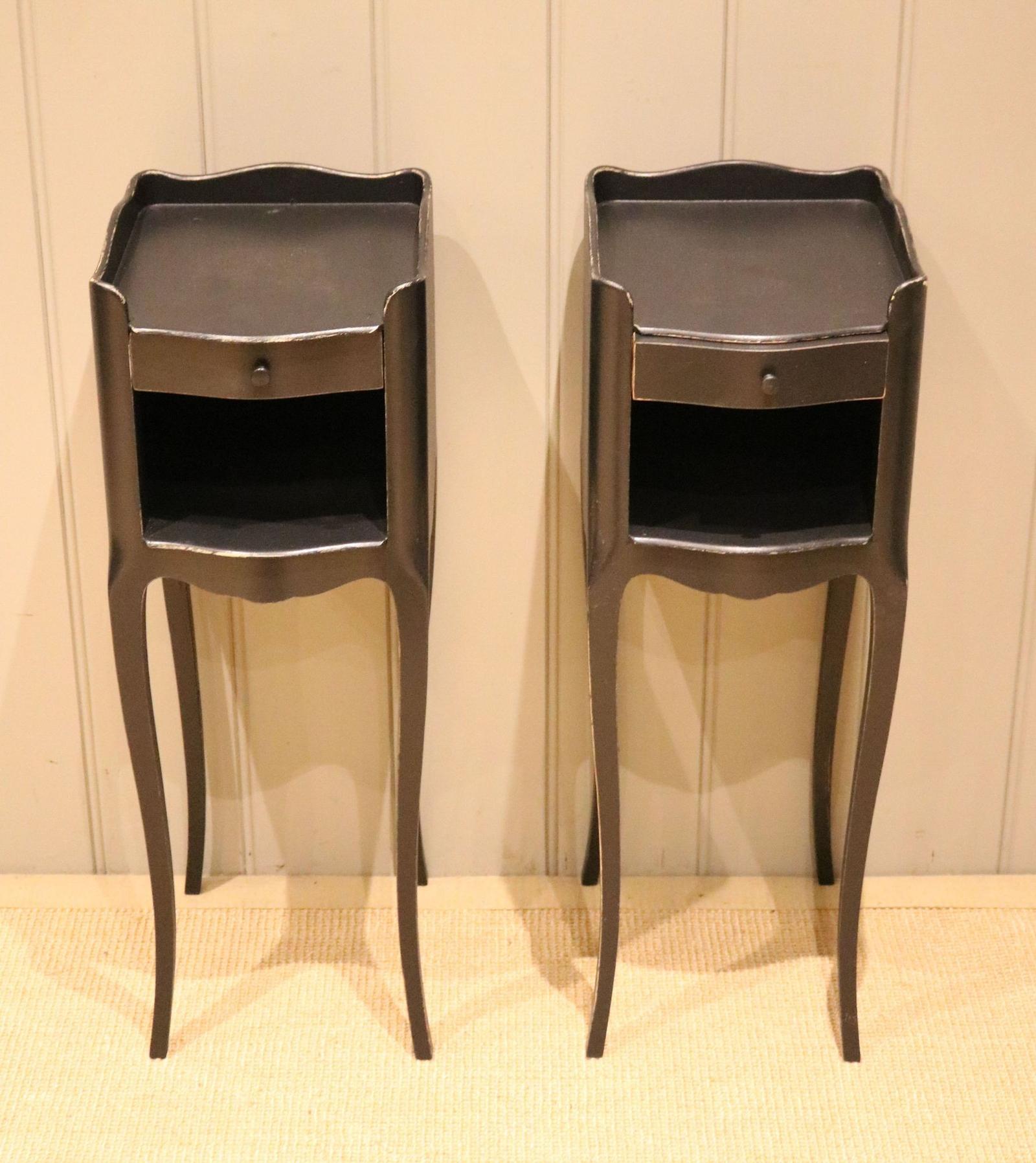 Pair of Small Painted Bedside Cabinets (1 of 9) Pair of Small Painted Bedside Cabinets (1 of 9)