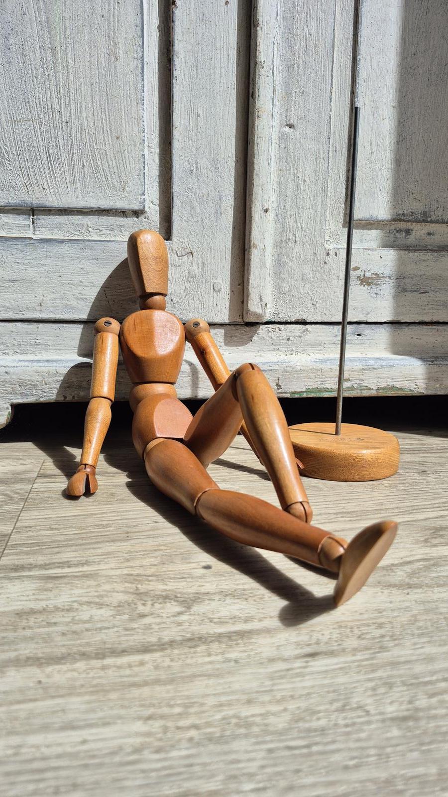 Vintage Artist's Mannequin Model by Morilla Japan (1 of 18) Vintage Artist's Mannequin Model by Morilla Japan (1 of 18)