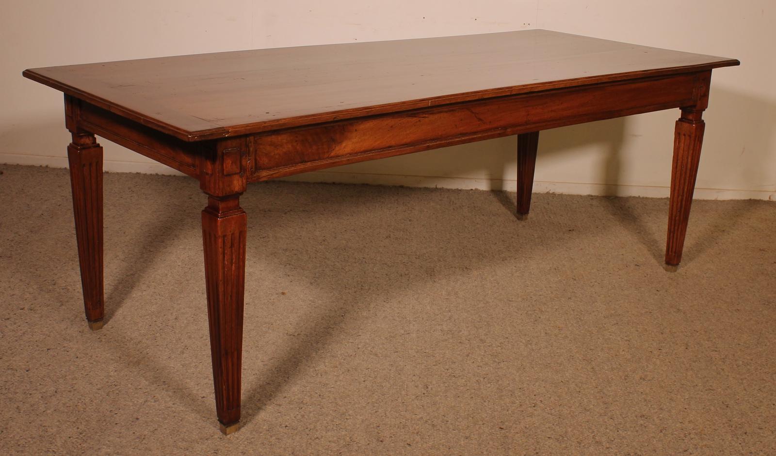 Louis XVI Period Walnut Dining Table - 18th Century (1 of 12)
