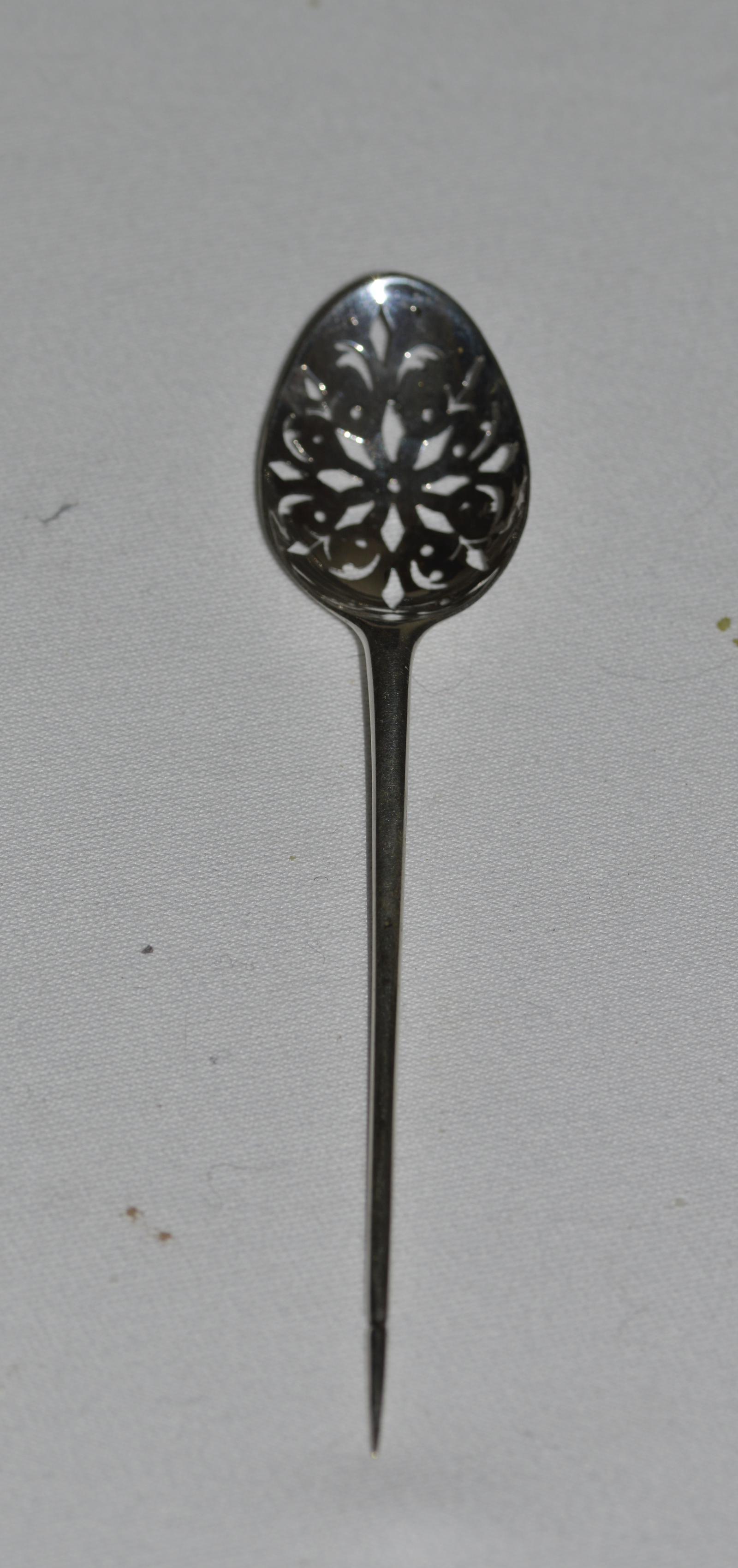 George II Silver Mote Spoon, Pierced Bowl London 1740 (1 of 5)