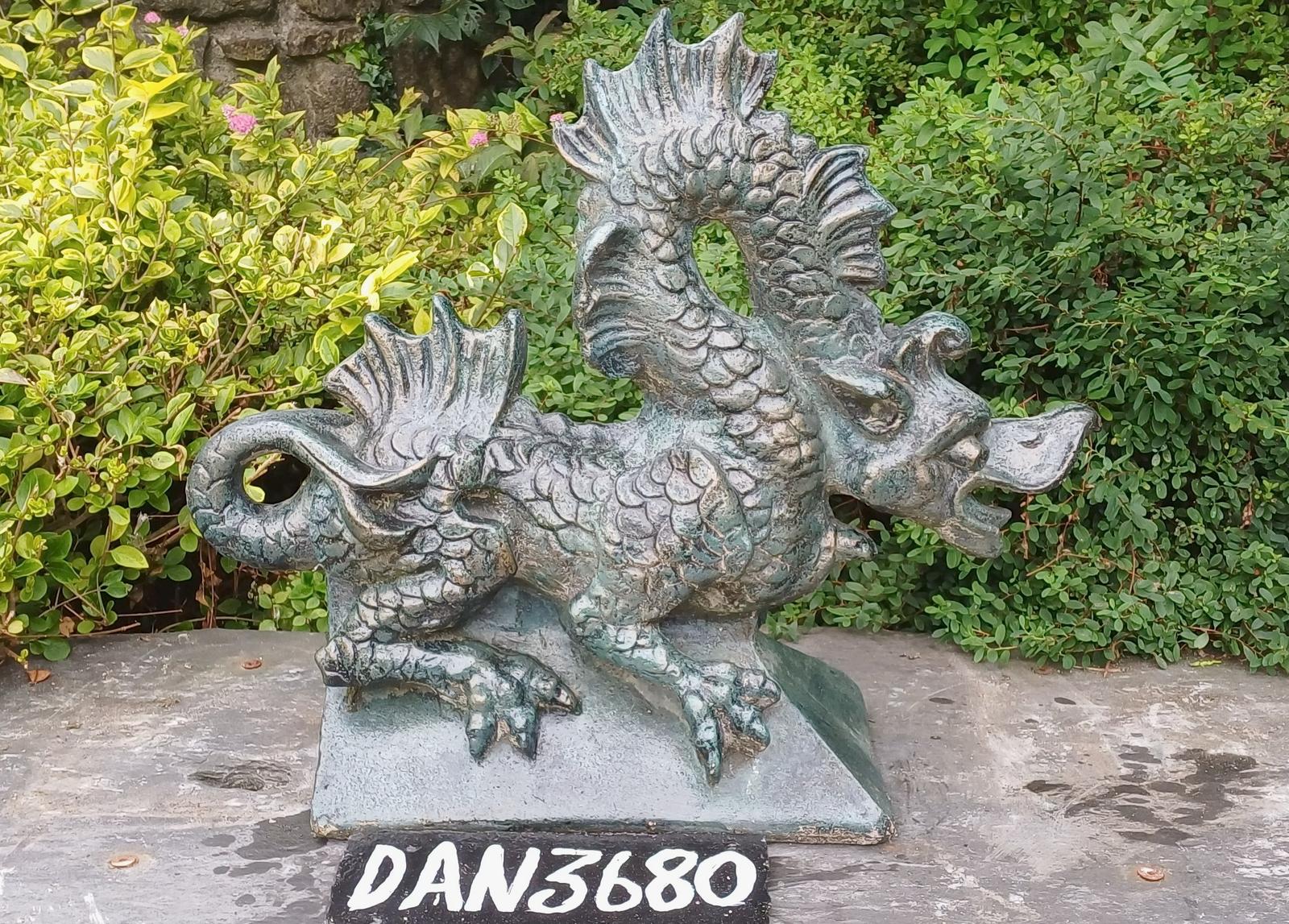 Highly Decorative Late Victorian Welsh Dragon Made of Cast Stone (1 of 1) Highly Decorative Late Victorian Welsh Dragon Made of Cast Stone (1 of 1)
