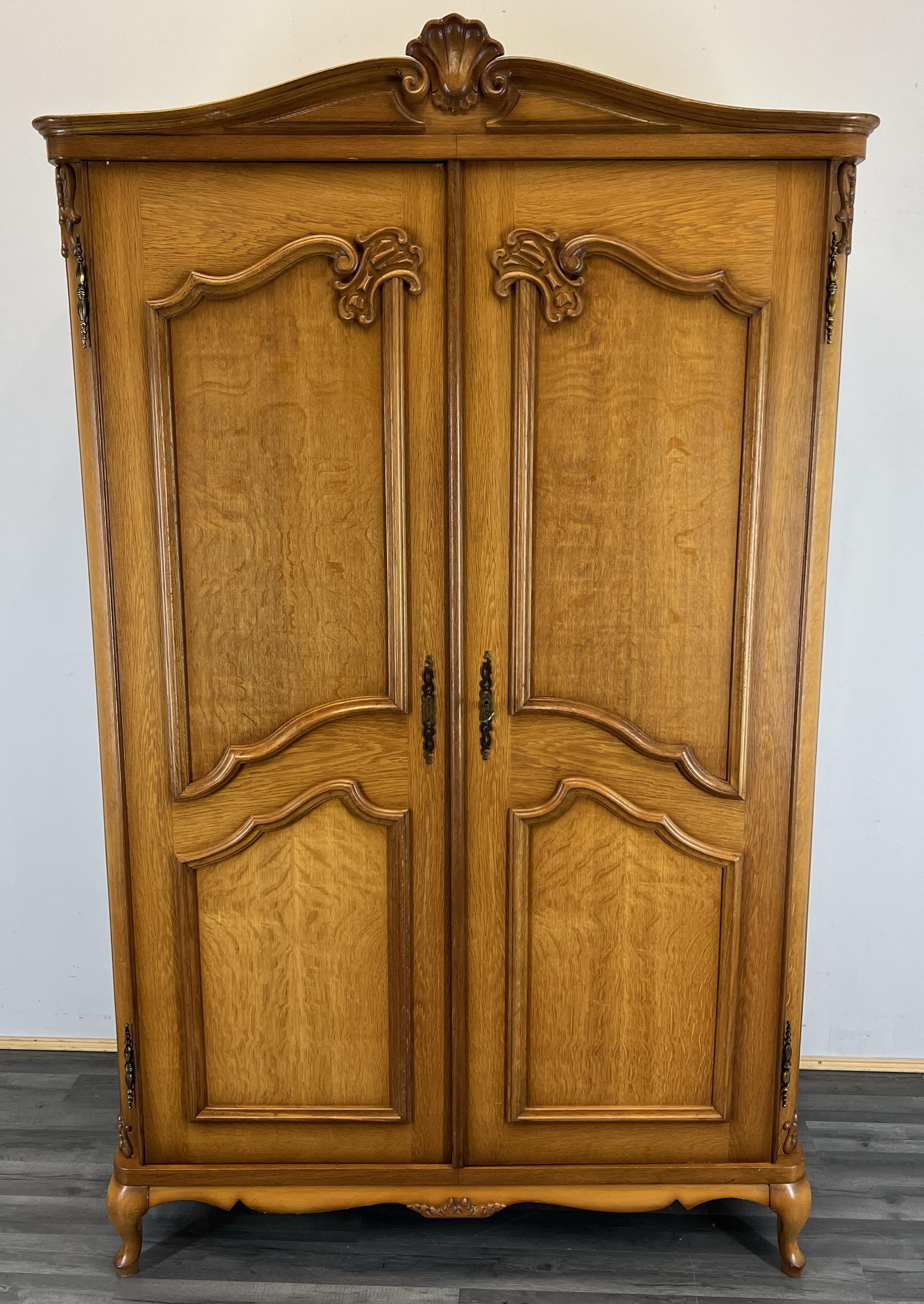 Armoire Wardrobe - Amazing French Carved 2 Door Wardrobe (1 of 9) Armoire Wardrobe - Amazing French Carved 2 Door Wardrobe (1 of 9)