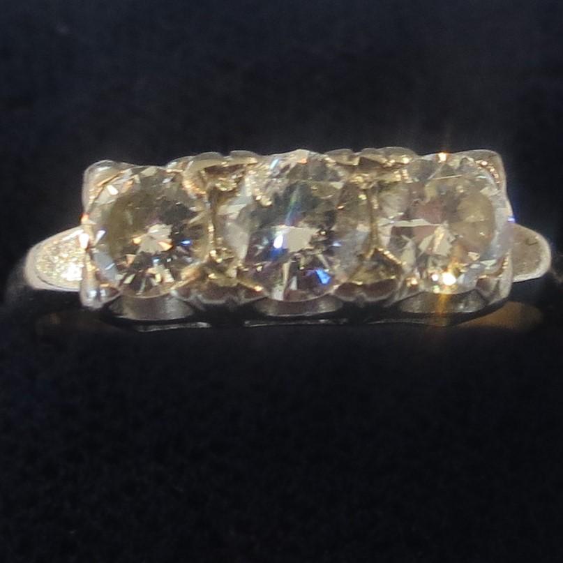 Stunning 3-stone Diamond Platinum Ring (ca 1ct) (1 of 7)