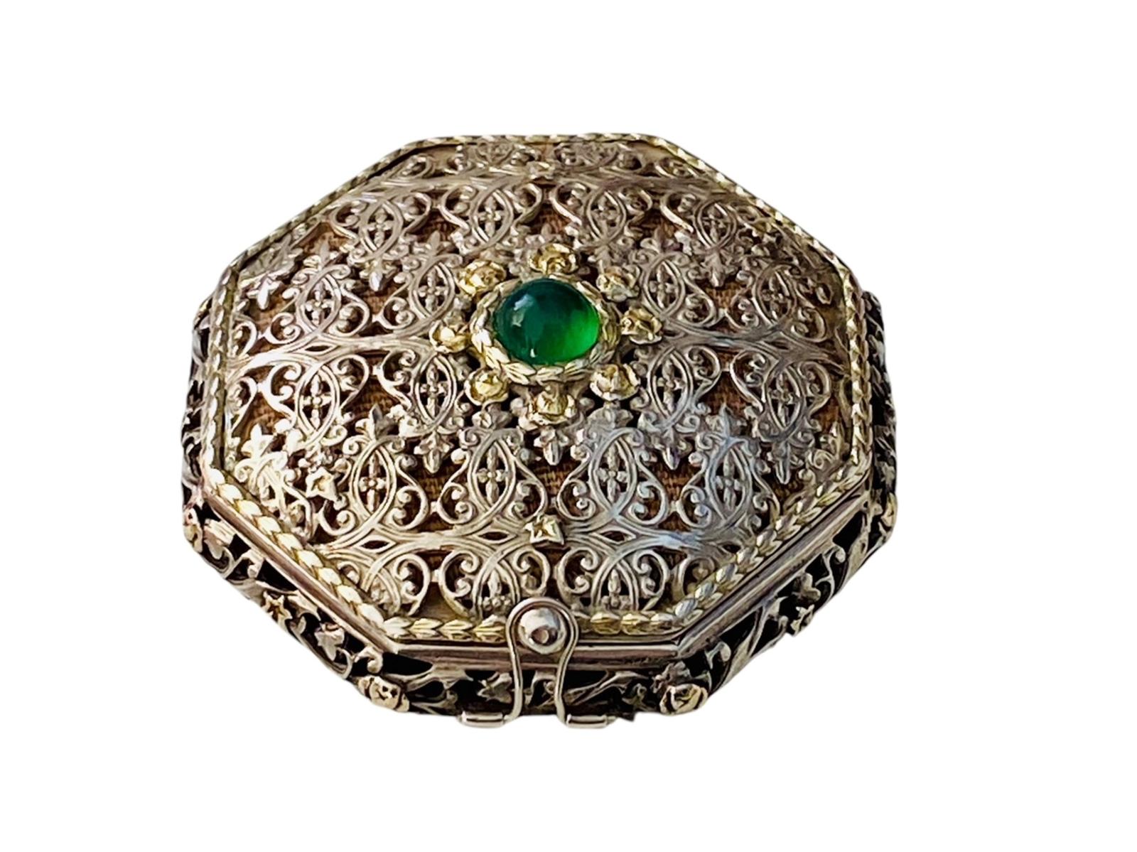 Art Deco Jewelled & 900 Filigree Silver Powder Compact c.1930 (1 of 9) Art Deco Jewelled & 900 Filigree Silver Powder Compact c.1930 (1 of 9)