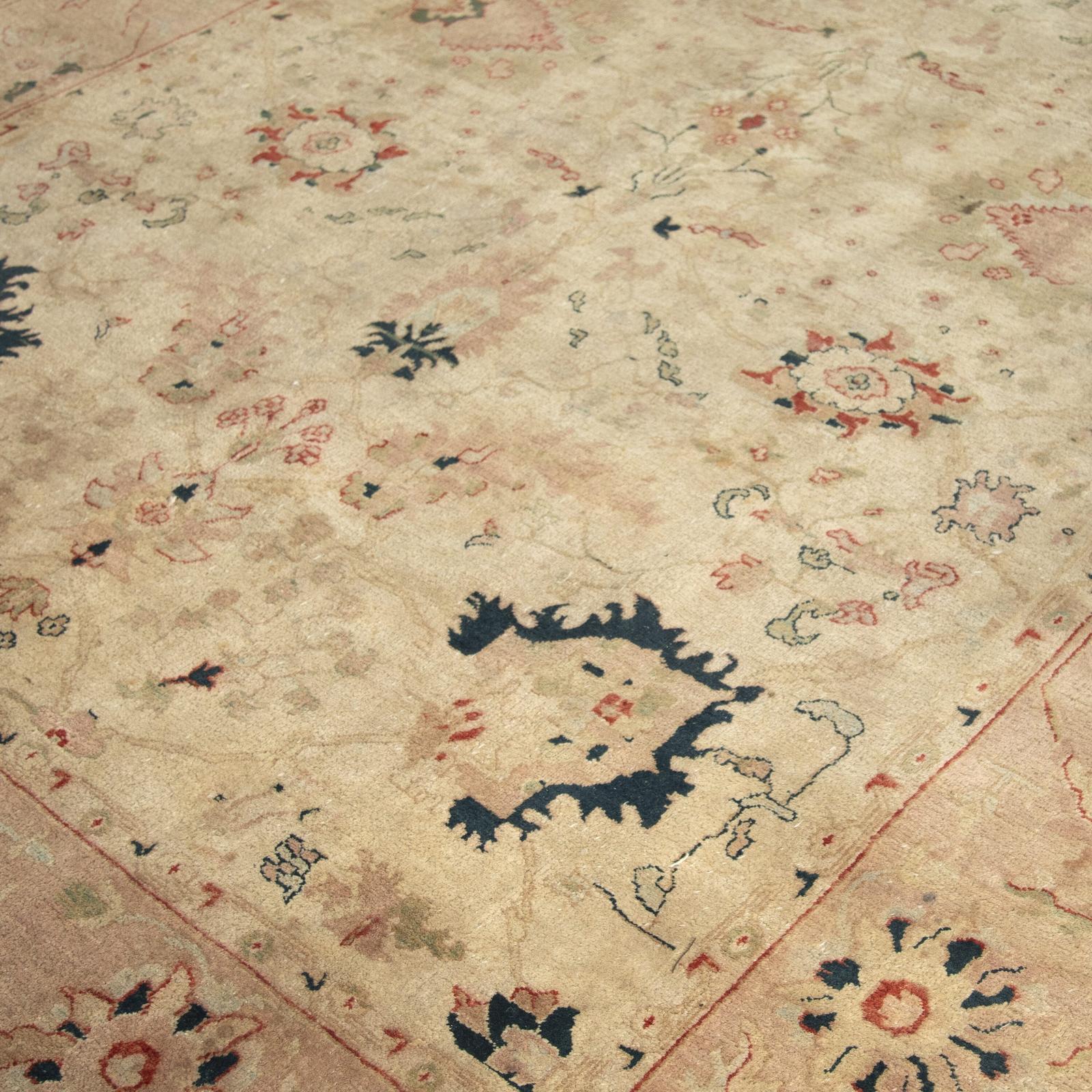 Attractive Vintage Indian Carpet (1 of 5) Attractive Vintage Indian Carpet (1 of 5)