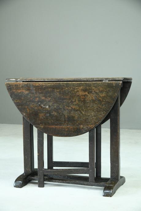 Early 18th Century Oak Drop Leaf Table (1 of 11) Early 18th Century Oak Drop Leaf Table (1 of 11)