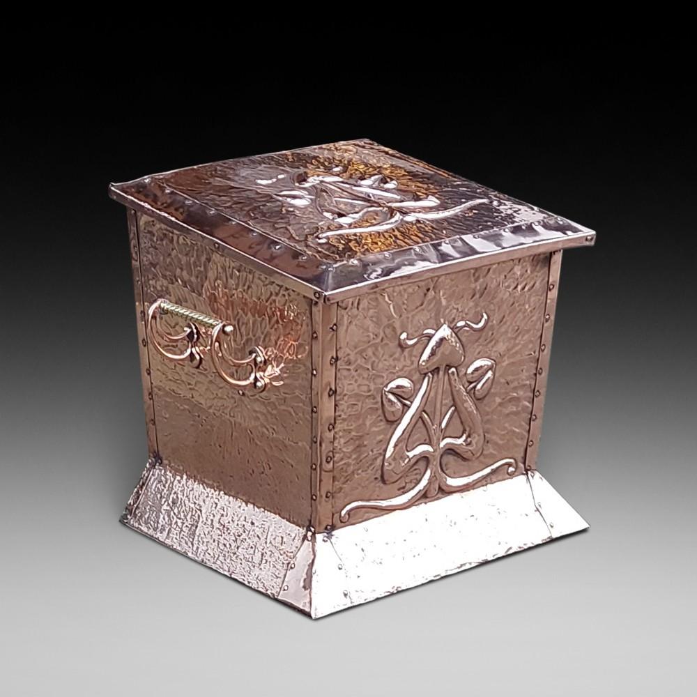 Arts & Crafts Copper Coal & Log Box (1 of 7)
