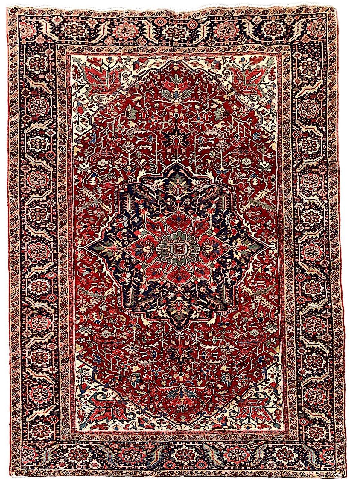 Antique Heriz Carpet 3.58m x 2.27m (1 of 17) Antique Heriz Carpet 3.58m x 2.27m (1 of 17)