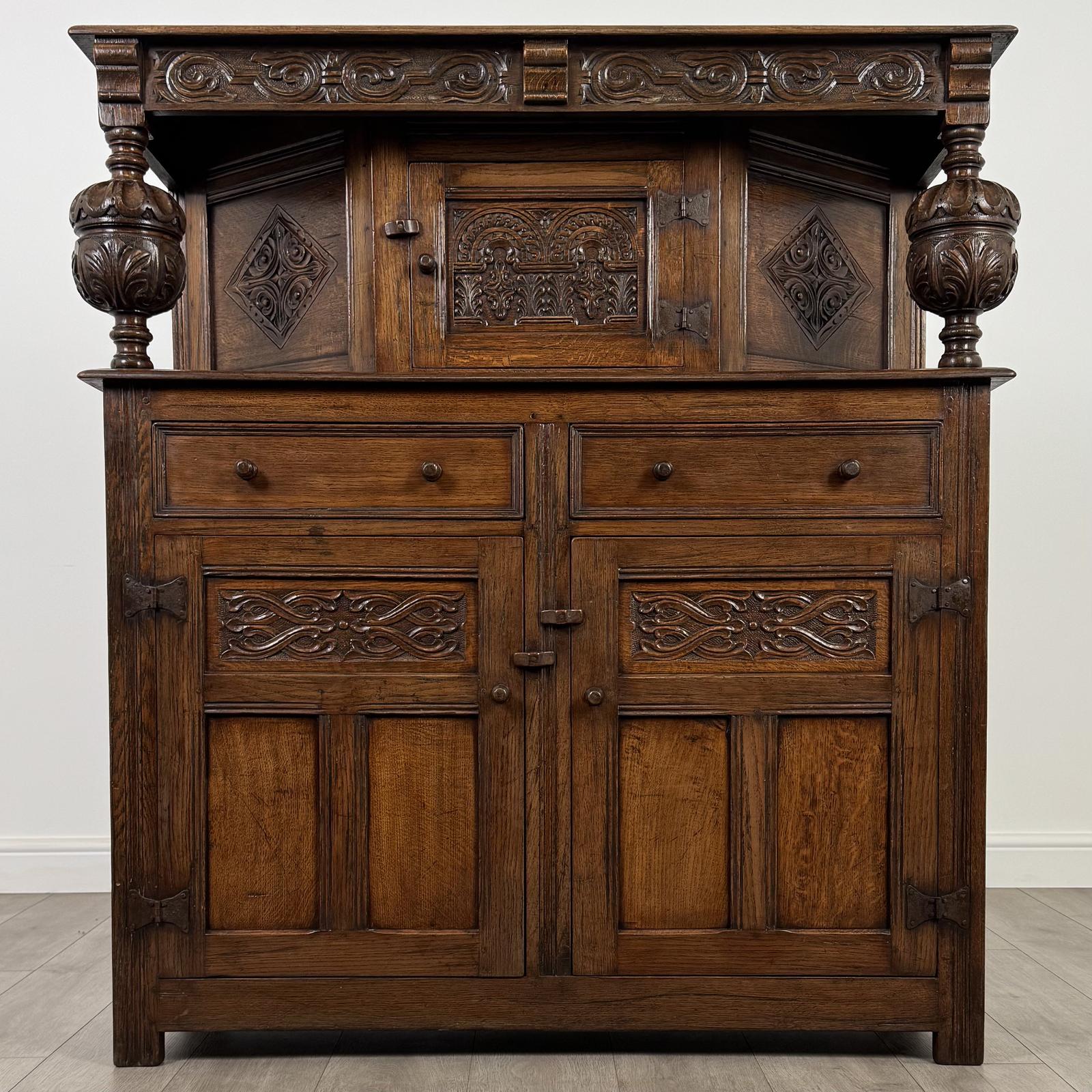 Antique 20th Century Good Quality Court Cupboard in Oak (1 of 12) Antique 20th Century Good Quality Court Cupboard in Oak (1 of 12)