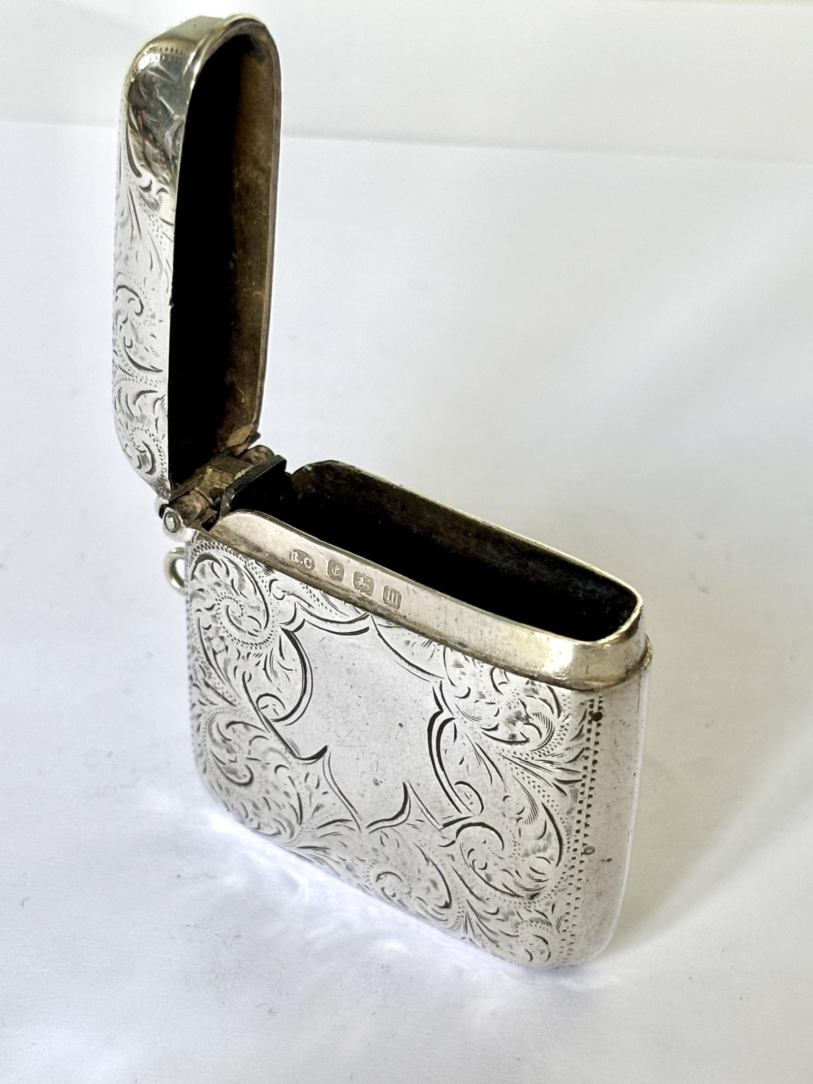 Antique George V Silver Vesta Case ROBERT CHANDLER Birmingham 1911 33g (1 of 7) Antique George V Silver Vesta Case ROBERT CHANDLER Birmingham 1911 33g (1 of 7)