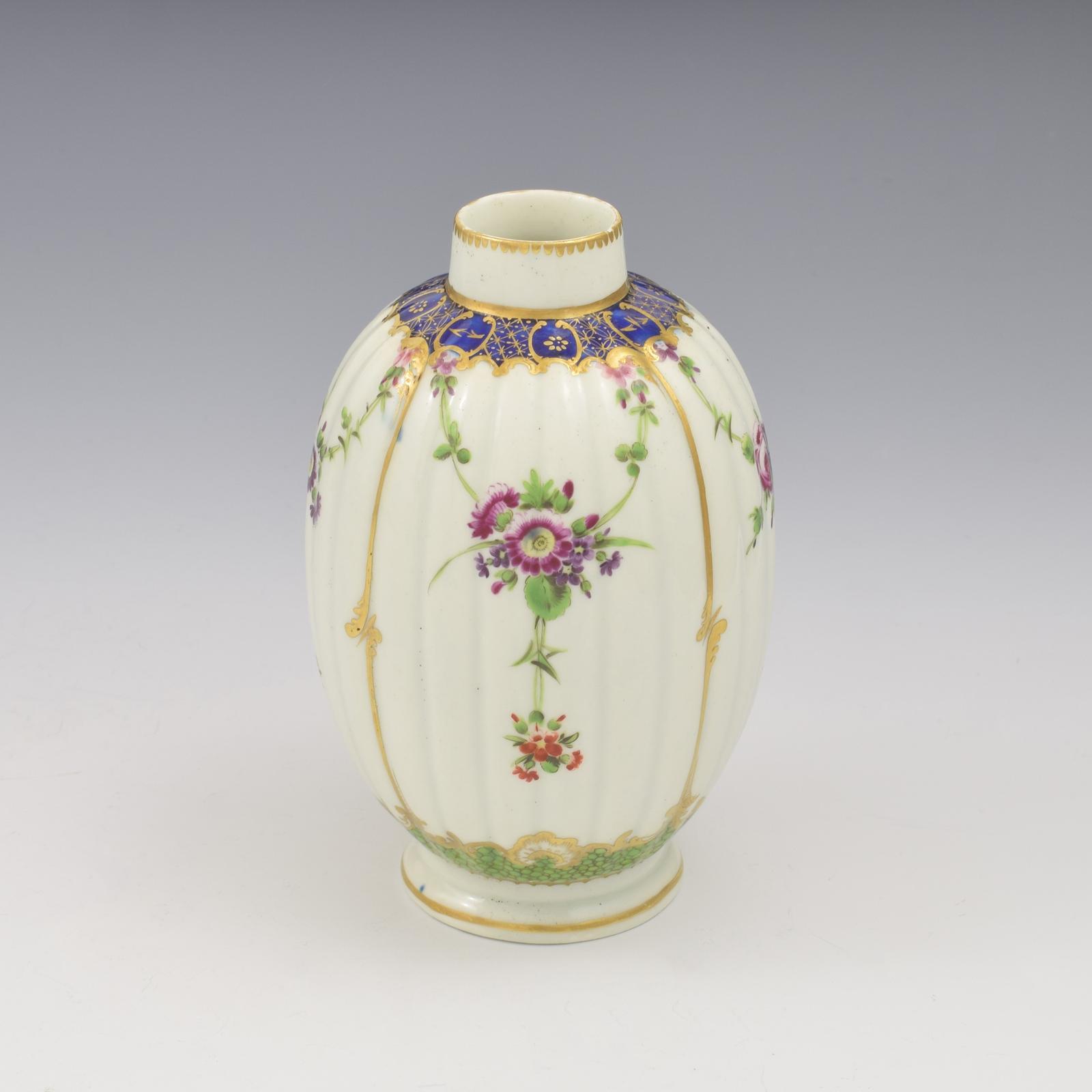 Stunning Dr Wall / First Period Worcester Sèvres Style Fluted Porcelain Tea Canister c.1780 (1 of 12) Stunning Dr Wall / First Period Worcester Sèvres Style Fluted Porcelain Tea Canister c.1780 (1 of 12)