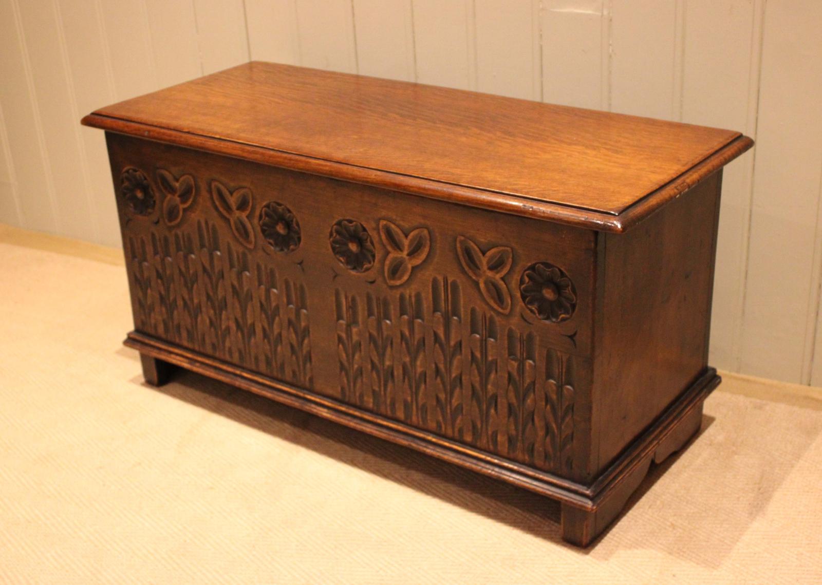 Arts & Crafts Oak Coffer (1 of 12) Arts & Crafts Oak Coffer (1 of 12)