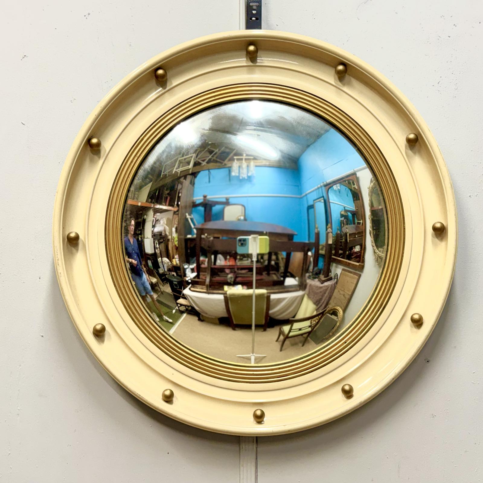Paint & Gilt “Butlers” Convex Round Mirror (1 of 4) Paint & Gilt “Butlers” Convex Round Mirror (1 of 4)