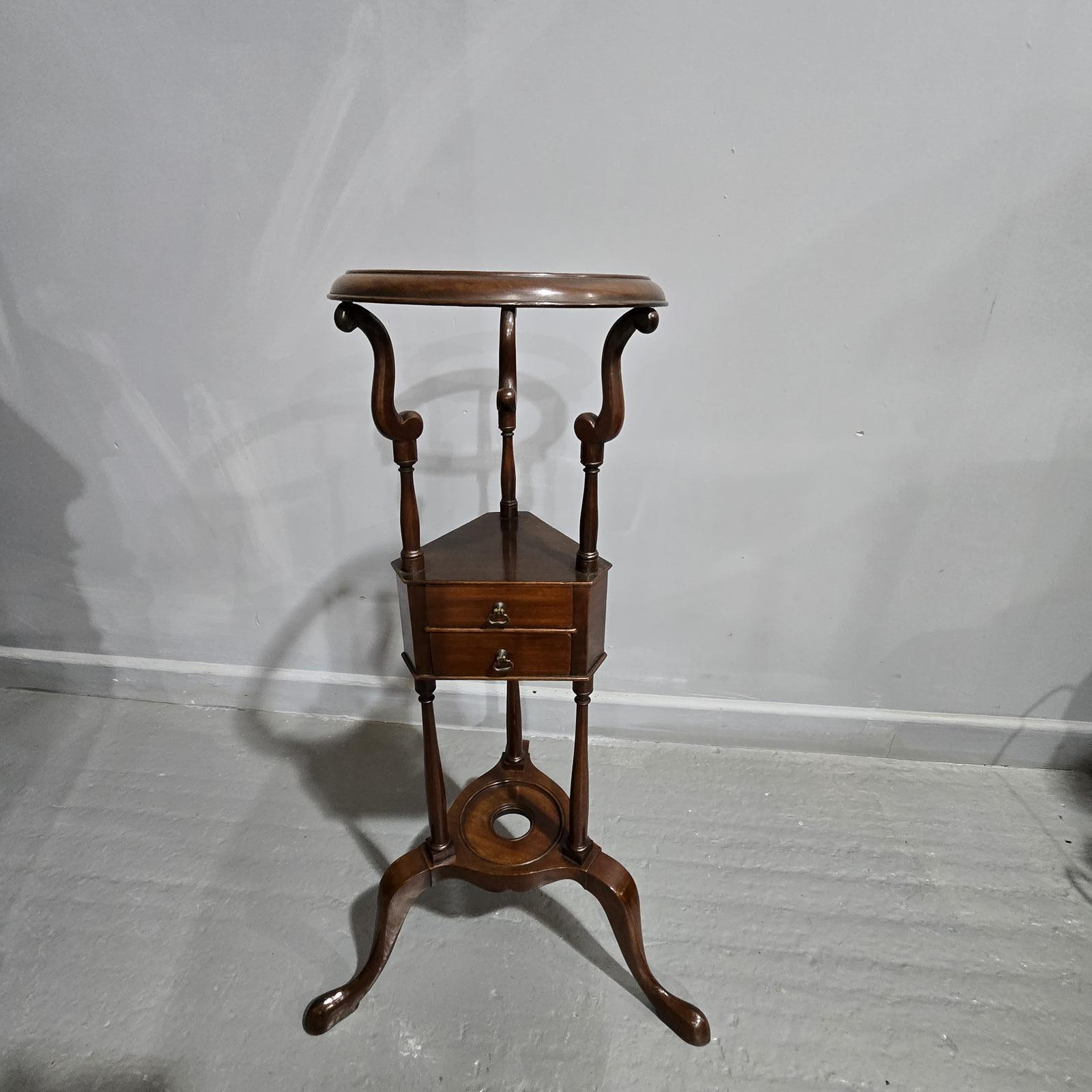 Georgian Mahogany Wig Stand (1 of 8)