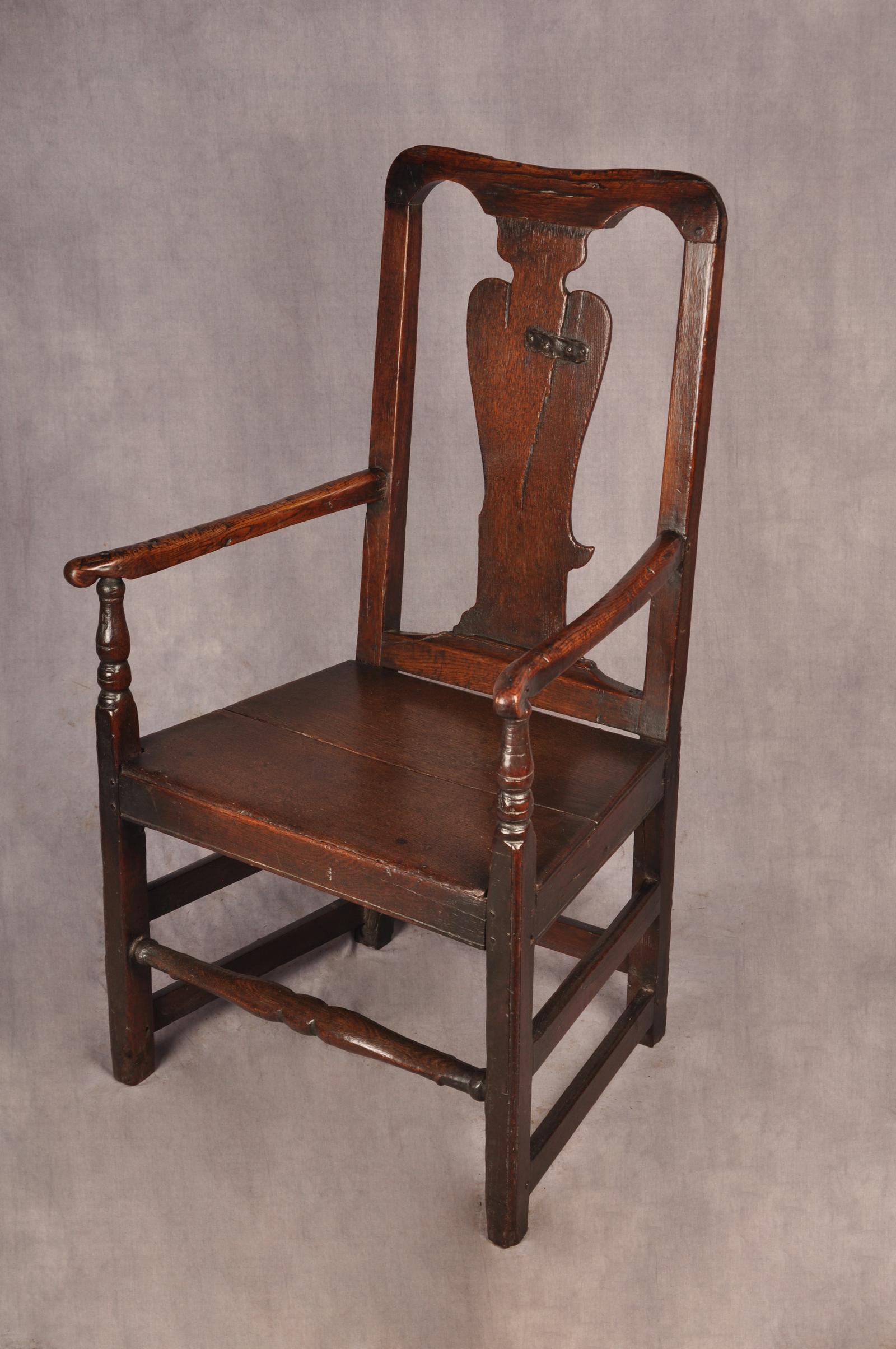 Early 18th Century Queen Anne Oak Armchair (1 of 11)