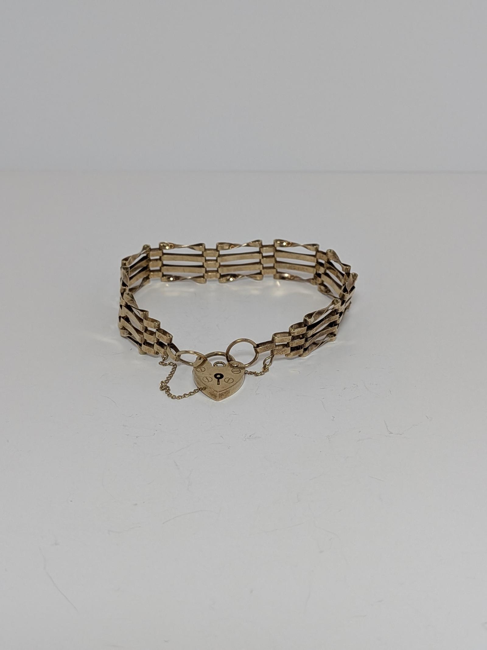 9ct Gold Gate Bracelet (1 of 10) 9ct Gold Gate Bracelet (1 of 10)