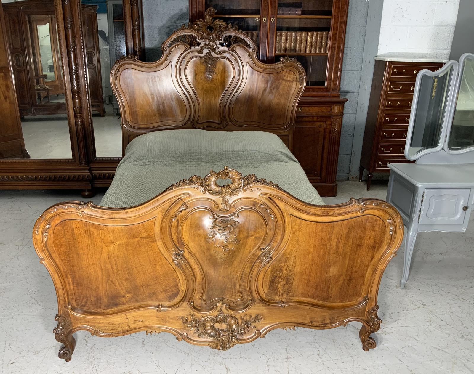 Stunning French Carved Walnut King Size Bed (1 of 16)