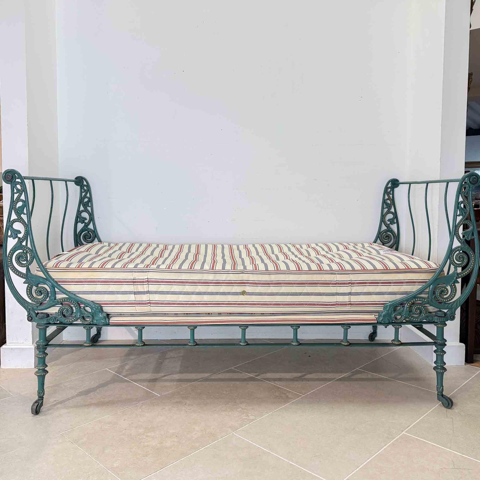 Antique Cast Iron Day Bed (1 of 21)