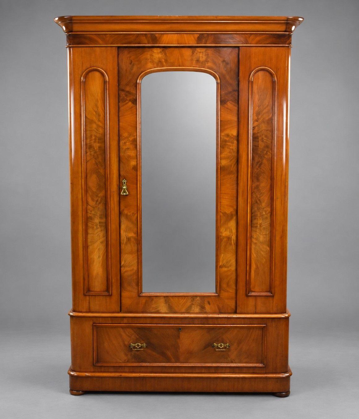 Victorian Mahogany Wardrobe (1 of 8) Victorian Mahogany Wardrobe (1 of 8)