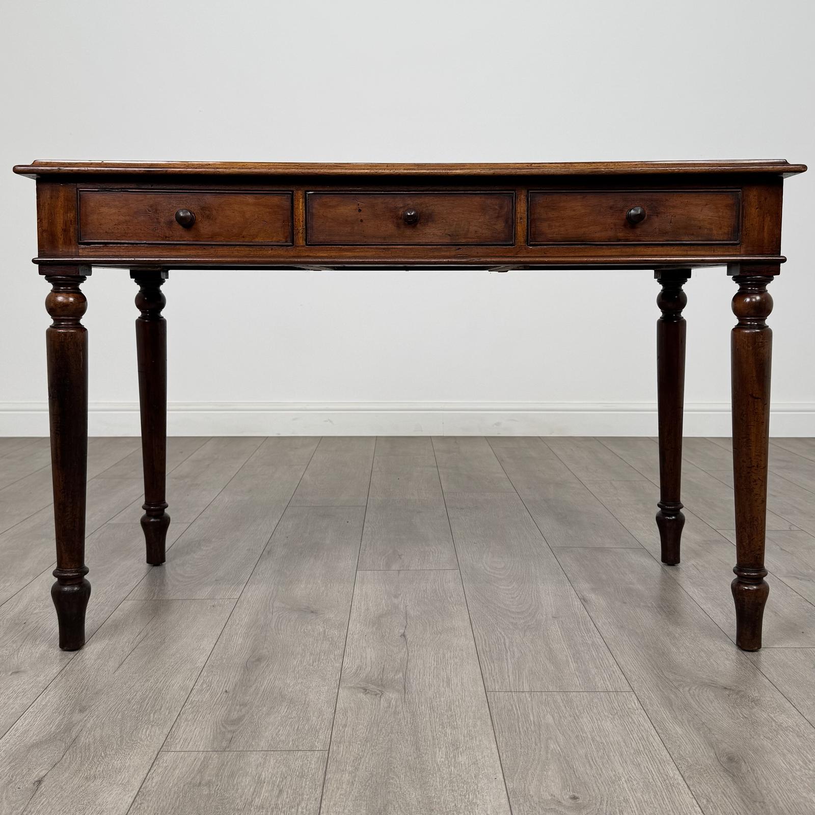Antique 19th Century Good Quality Writing Table in Mahogany (1 of 11)