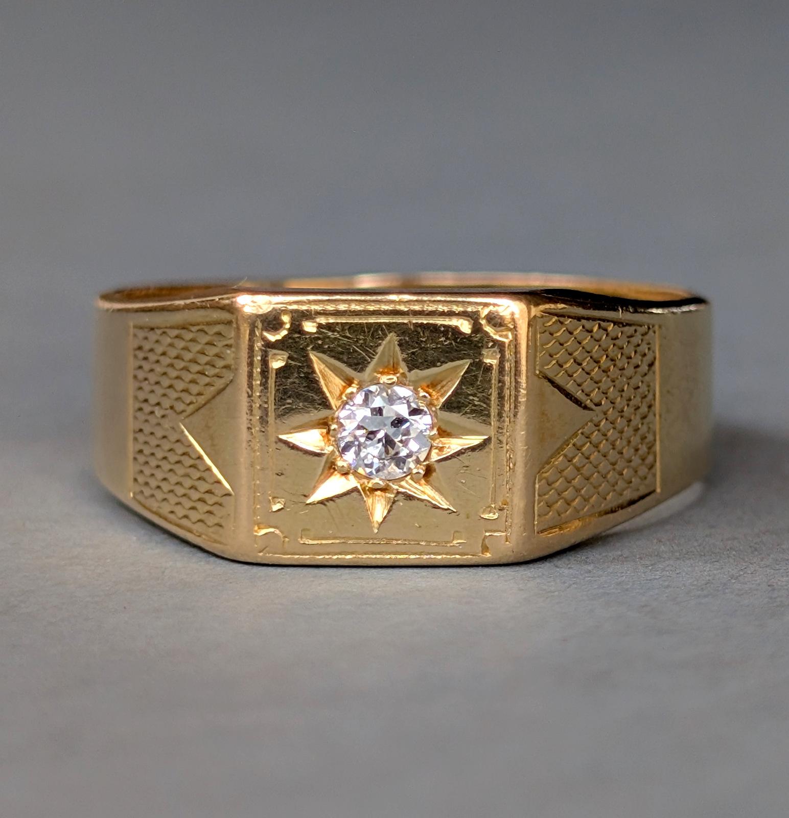 Heavy Art Deco 18ct Gold Diamond Signet Ring 9.1g (1 of 10)