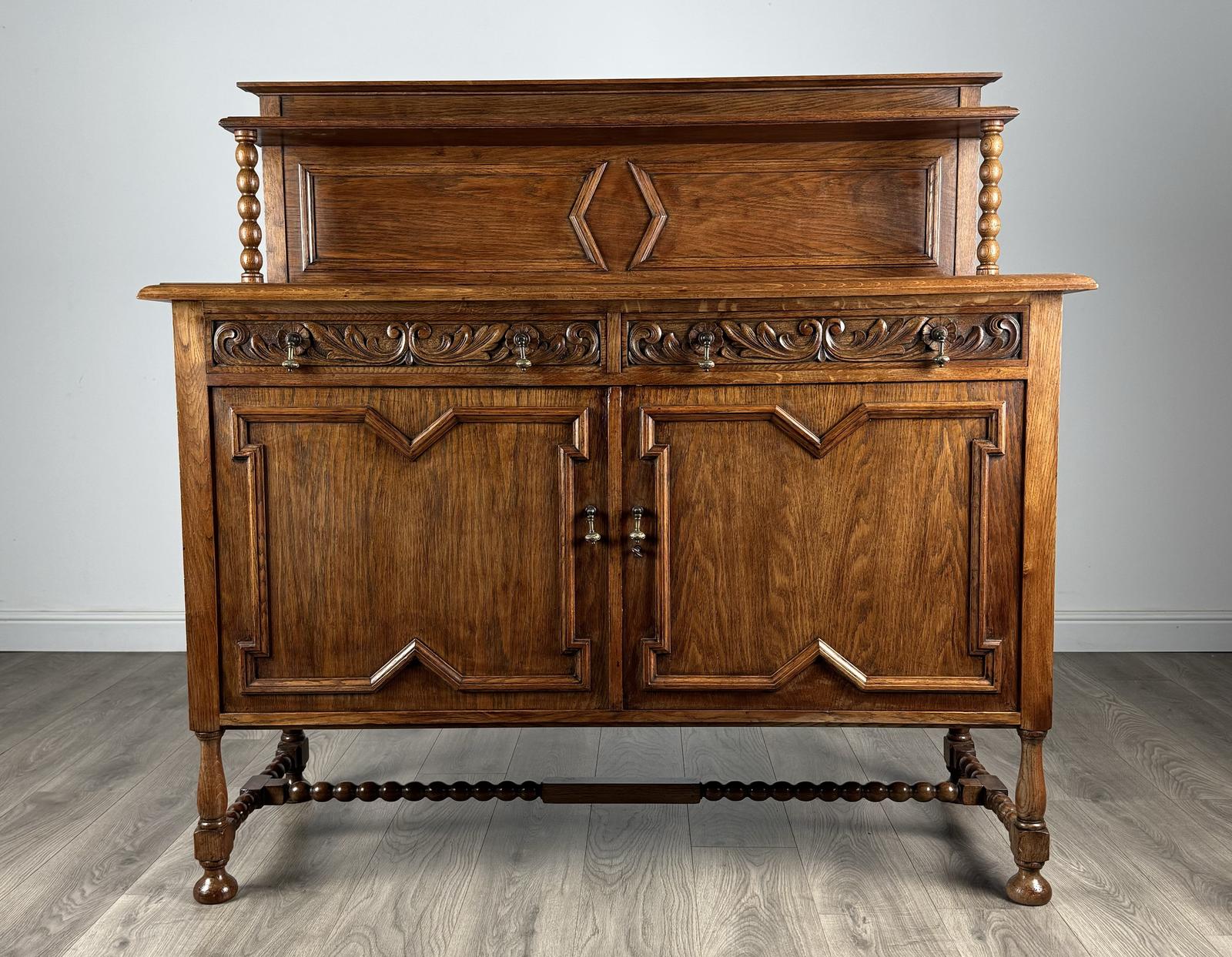 20th Century Carved Sideboard in Oak (1 of 11) 20th Century Carved Sideboard in Oak (1 of 11)