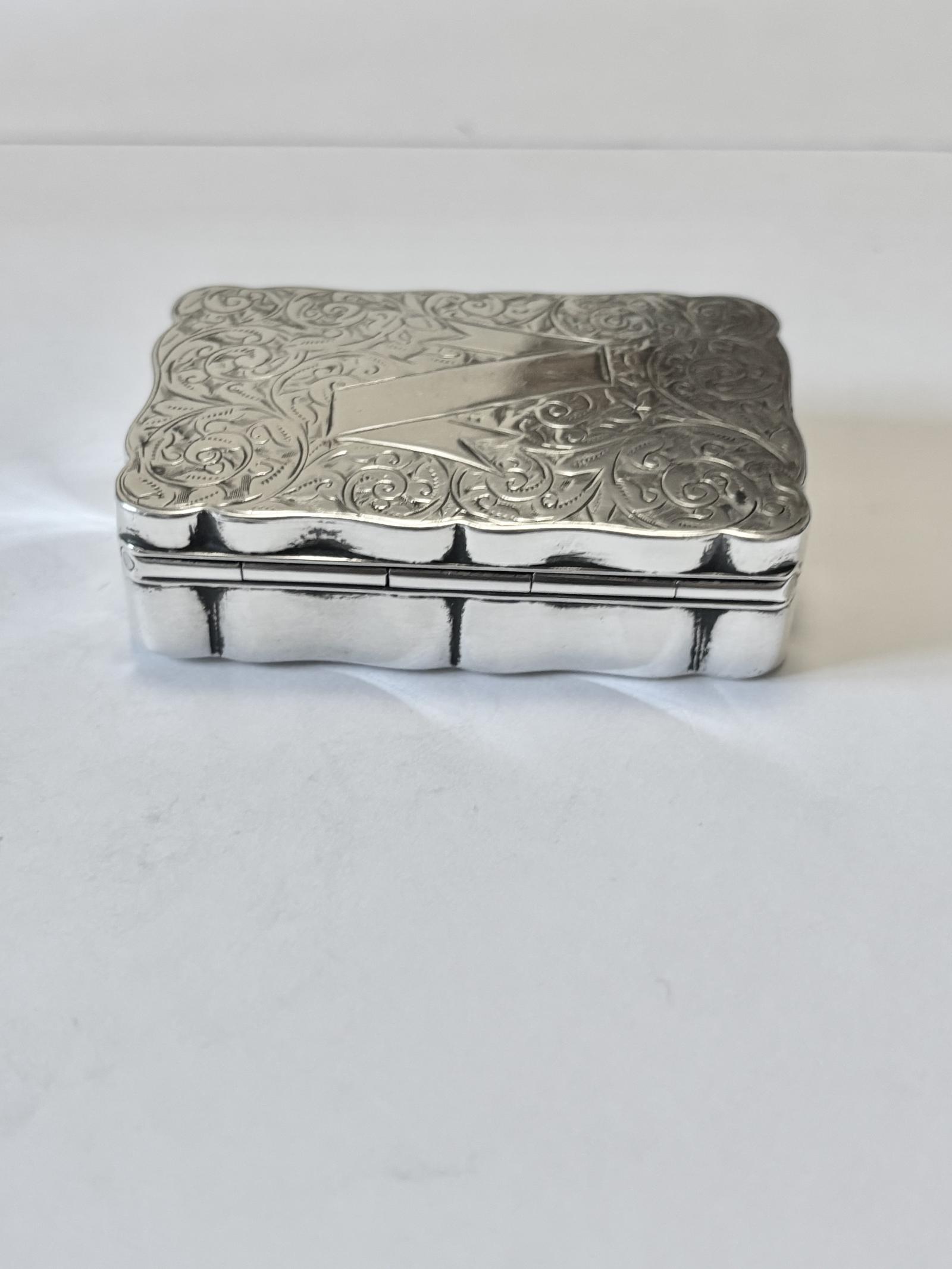 Silver Edwardian Snuff Box John Rose Birmingham 1901 (1 of 12) Silver Edwardian Snuff Box John Rose Birmingham 1901 (1 of 12)