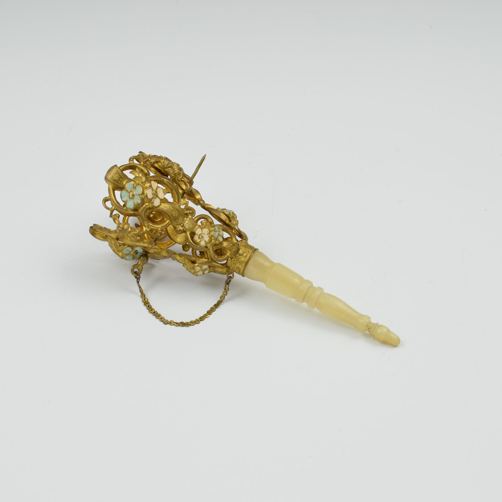 French Mother of Pearl & Gilt Metal Tussie Mussie Posy Holder (1 of 10)