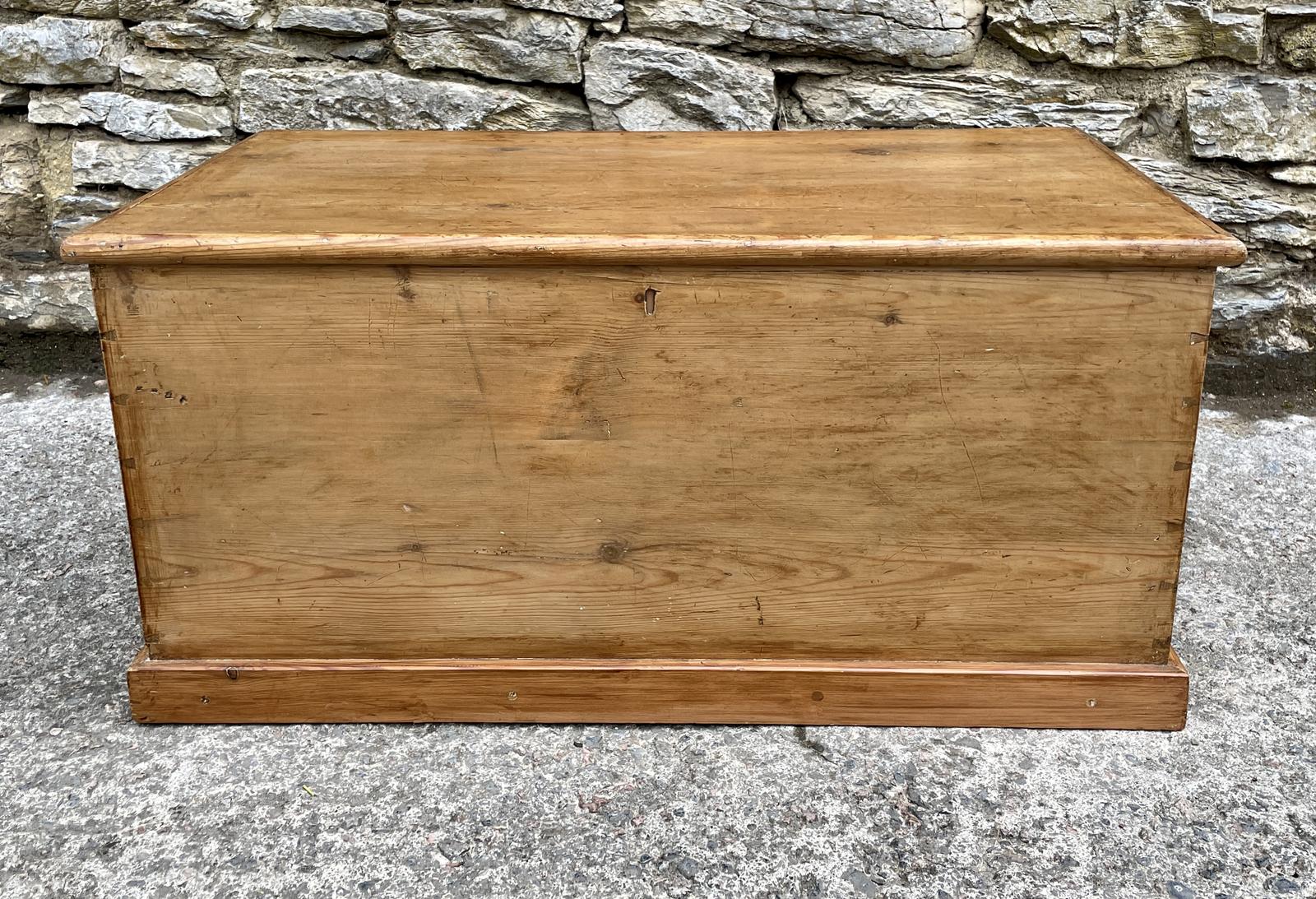 Antique Pine Blanket Box (1 of 15) Antique Pine Blanket Box (1 of 15)