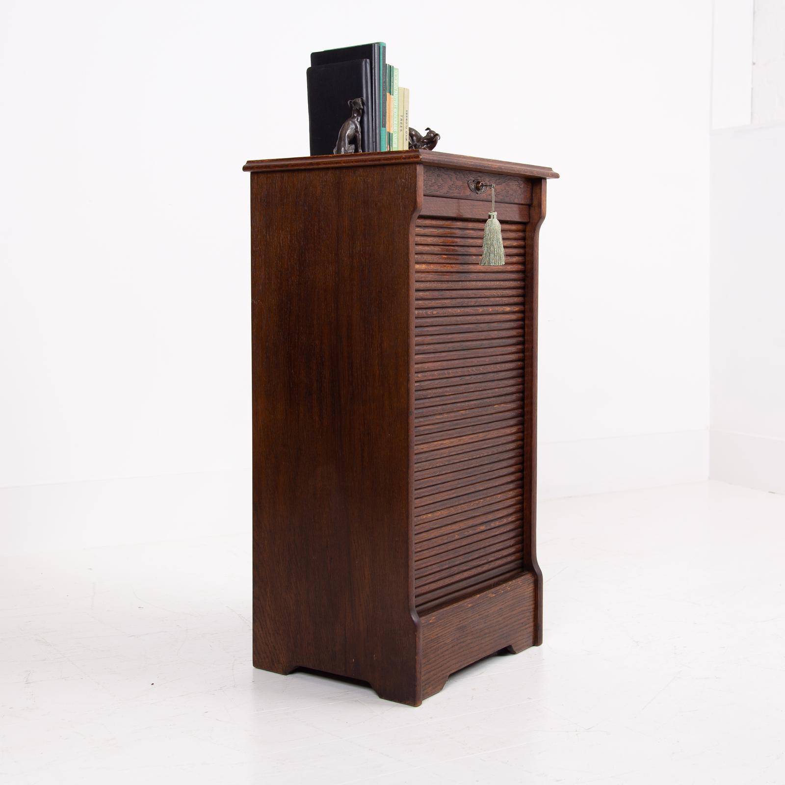 Oak Tamour Door Cabinet English 1915 (1 of 13) Oak Tamour Door Cabinet English 1915 (1 of 13)